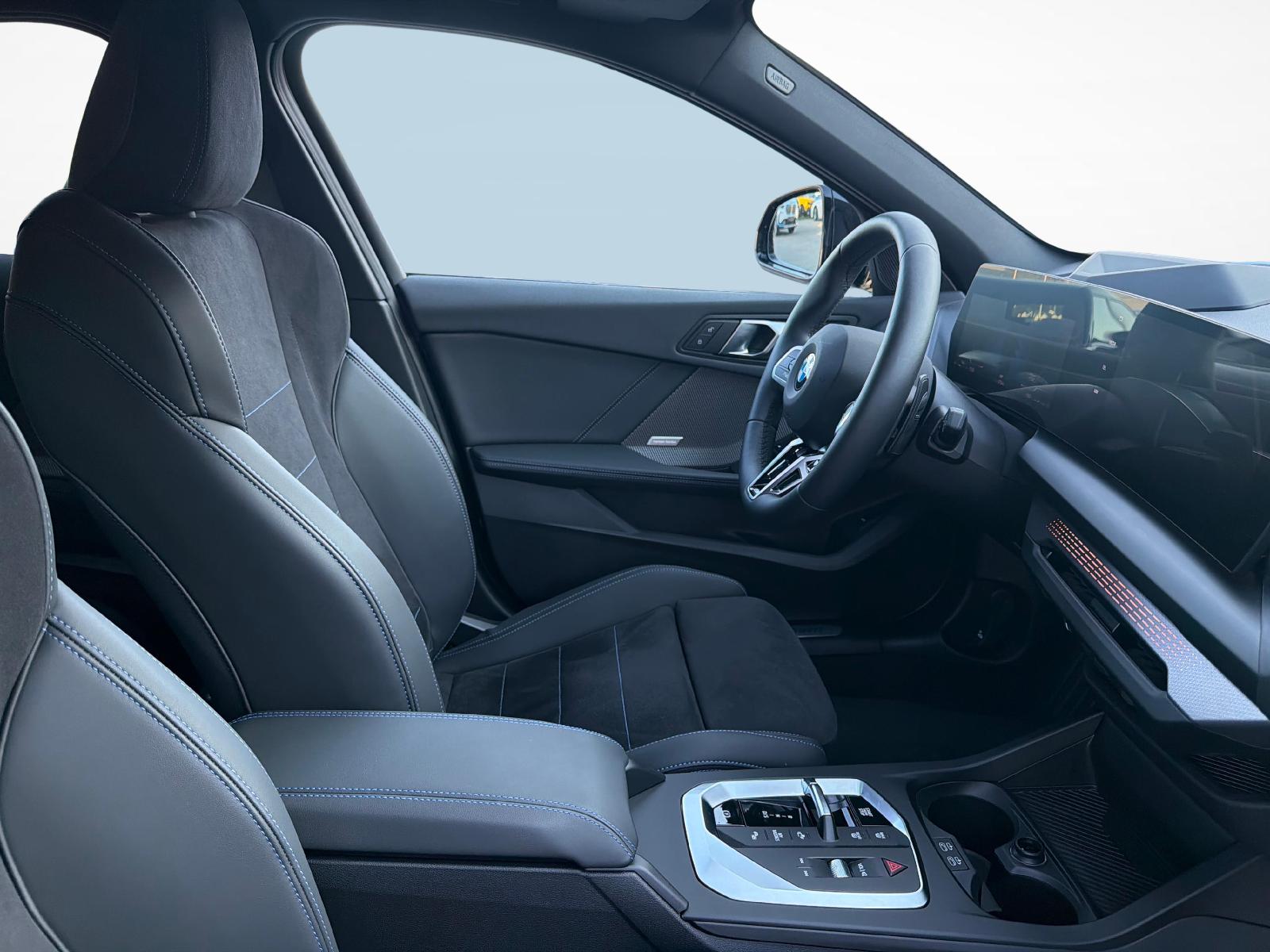 BMW 1er Reihe F70 123 xDrive-image-17