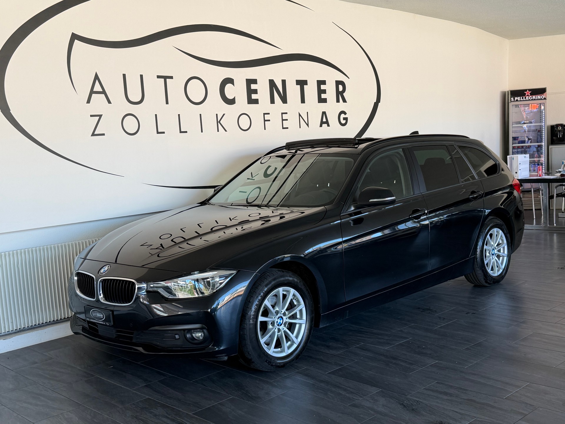 BMW 320d xDrive Touring Edition Sport Line Steptronic-image-1