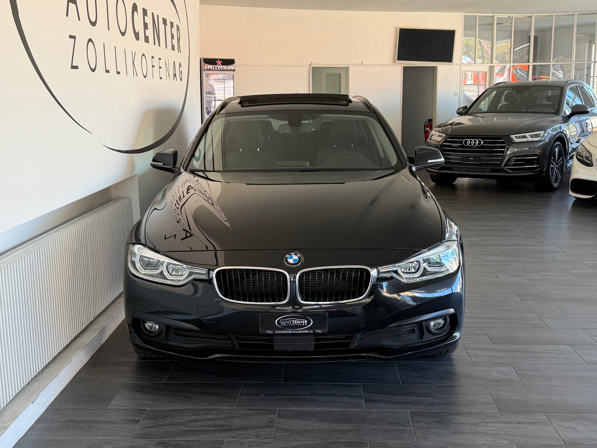 BMW 320d xDrive Touring Edition Sport Line Steptronic-image-2