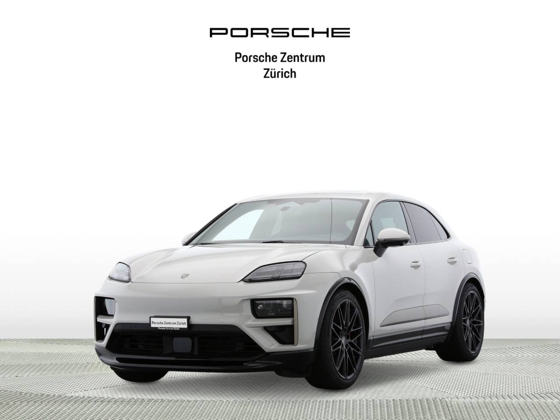 PORSCHE Macan Turbo-image-0