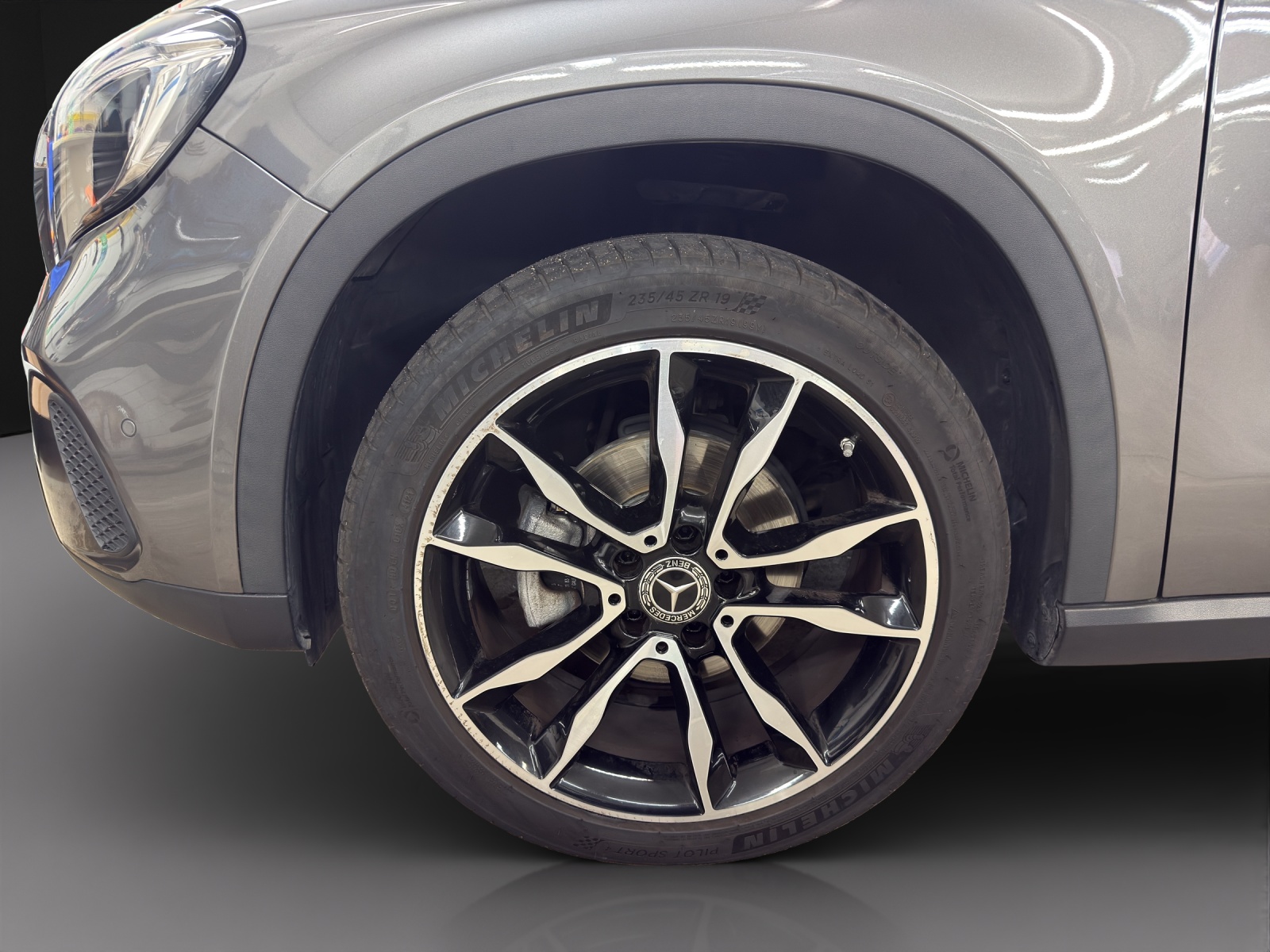 MERCEDES-BENZ GLA 200 d Urban 4Matic-image-7