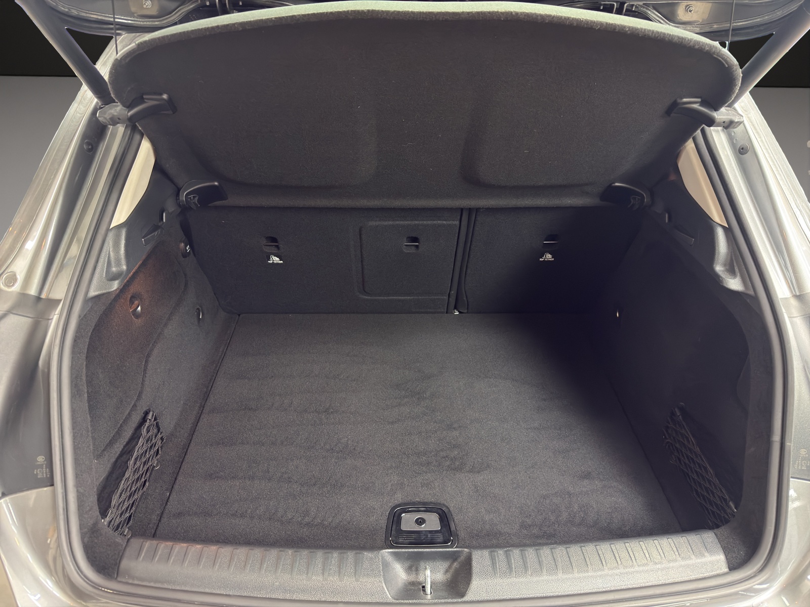 MERCEDES-BENZ GLA 200 d Urban 4Matic-image-8