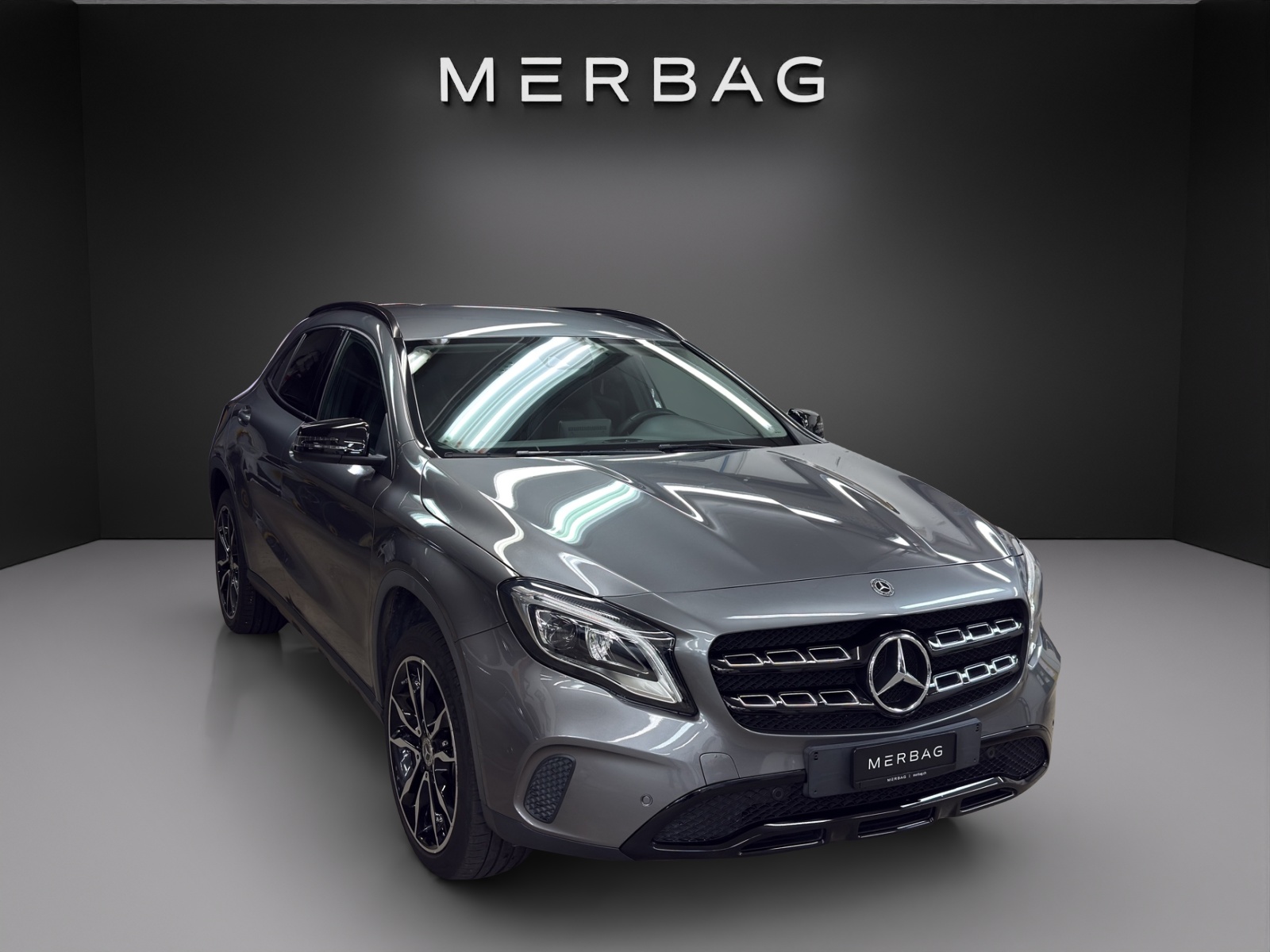 MERCEDES-BENZ GLA 200 d Urban 4Matic-image-5
