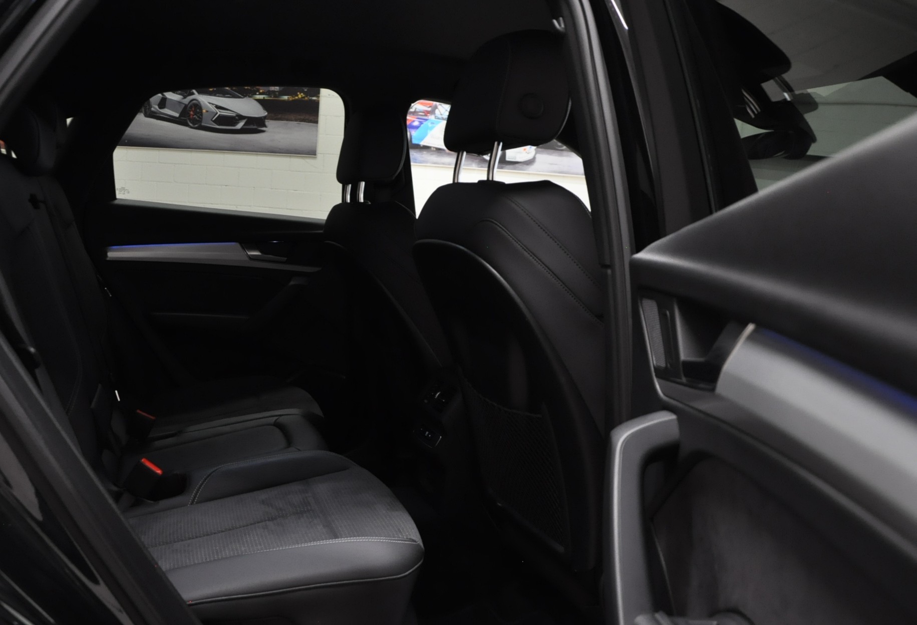 AUDI Q5 Sportback 40 TDI Blackedition quattro S-tronic-image-15