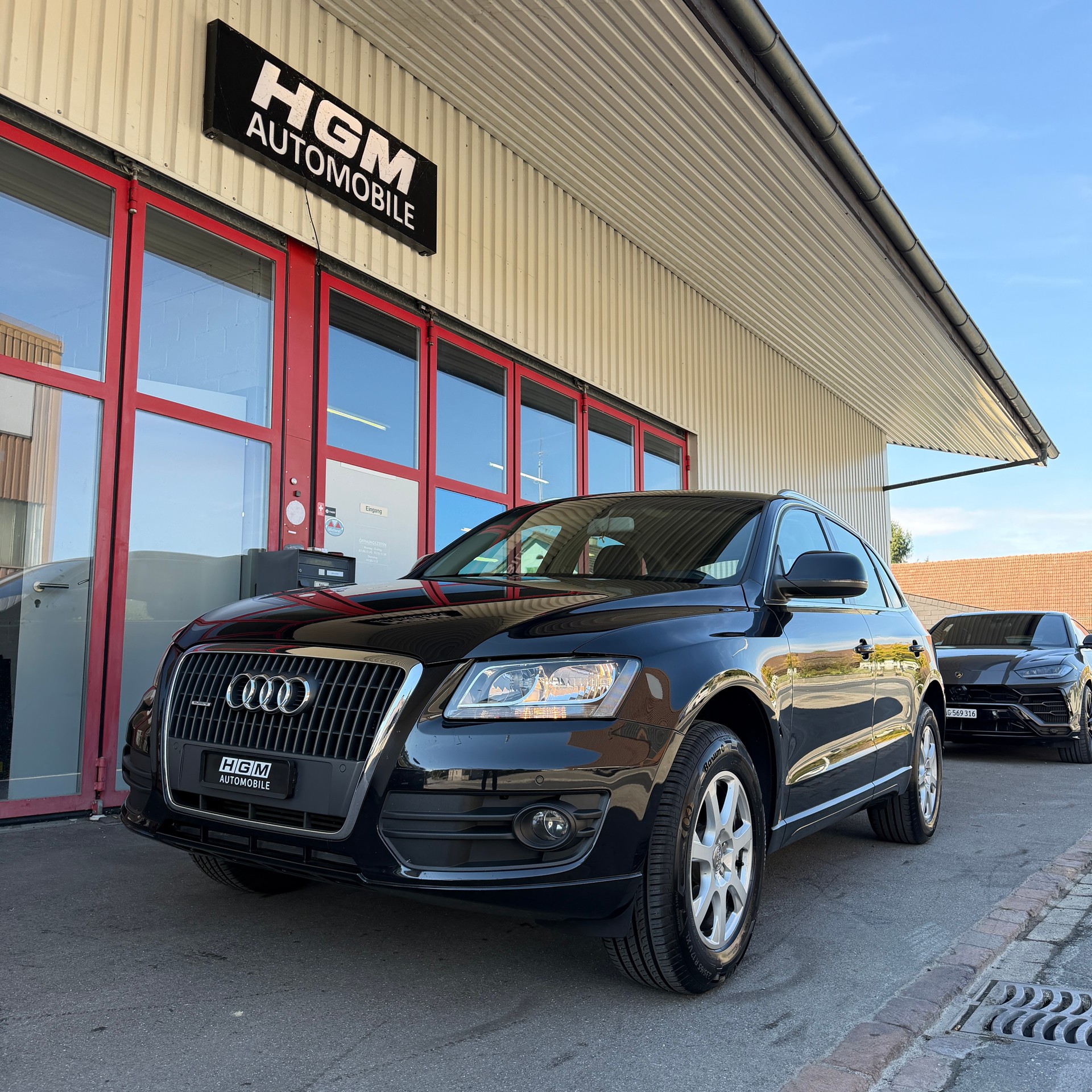AUDI Q5 2.0 TFSI quattro-image-1