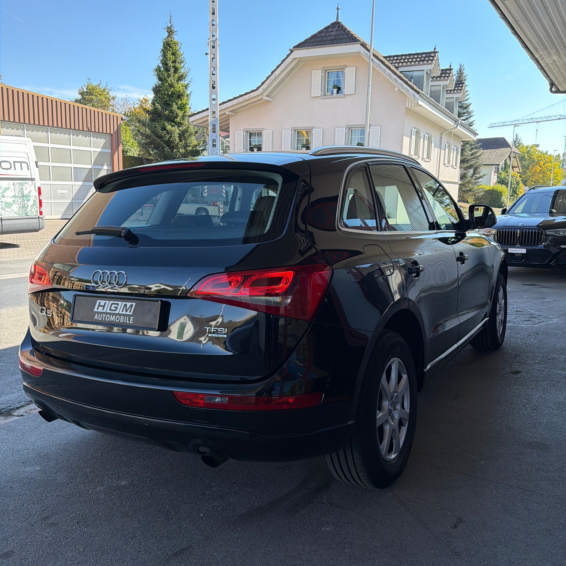 AUDI Q5 2.0 TFSI quattro-image-6