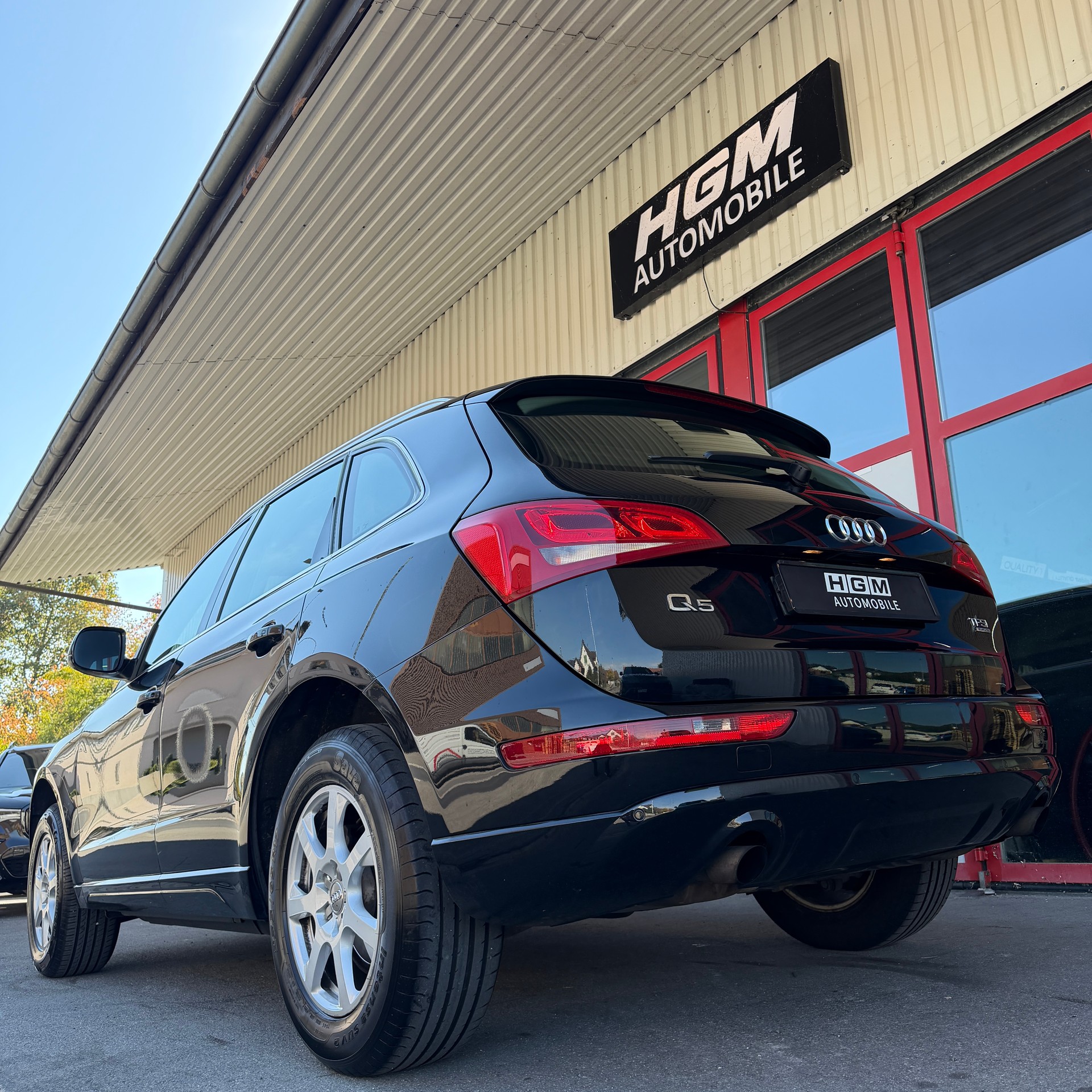 AUDI Q5 2.0 TFSI quattro-image-4