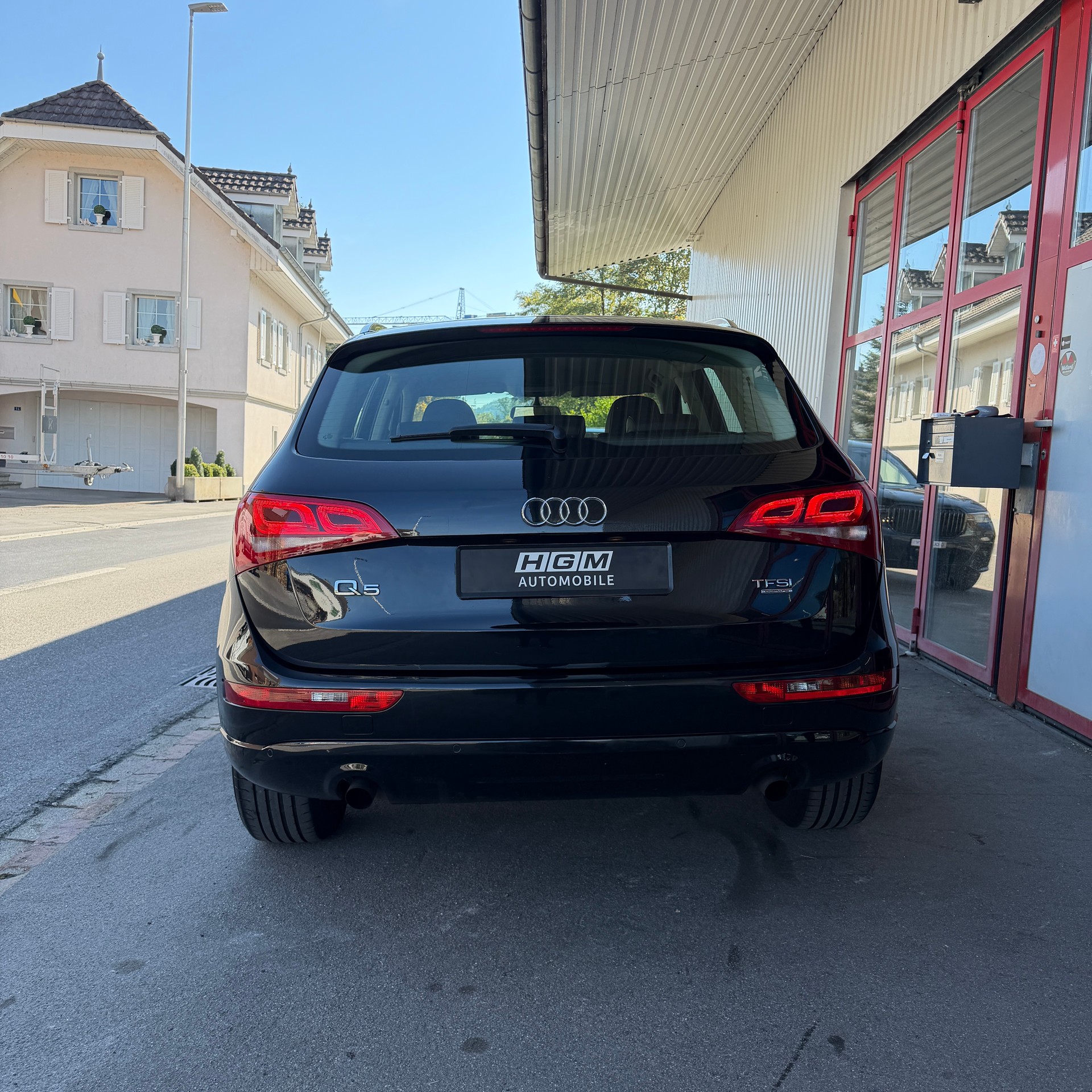 AUDI Q5 2.0 TFSI quattro-image-5