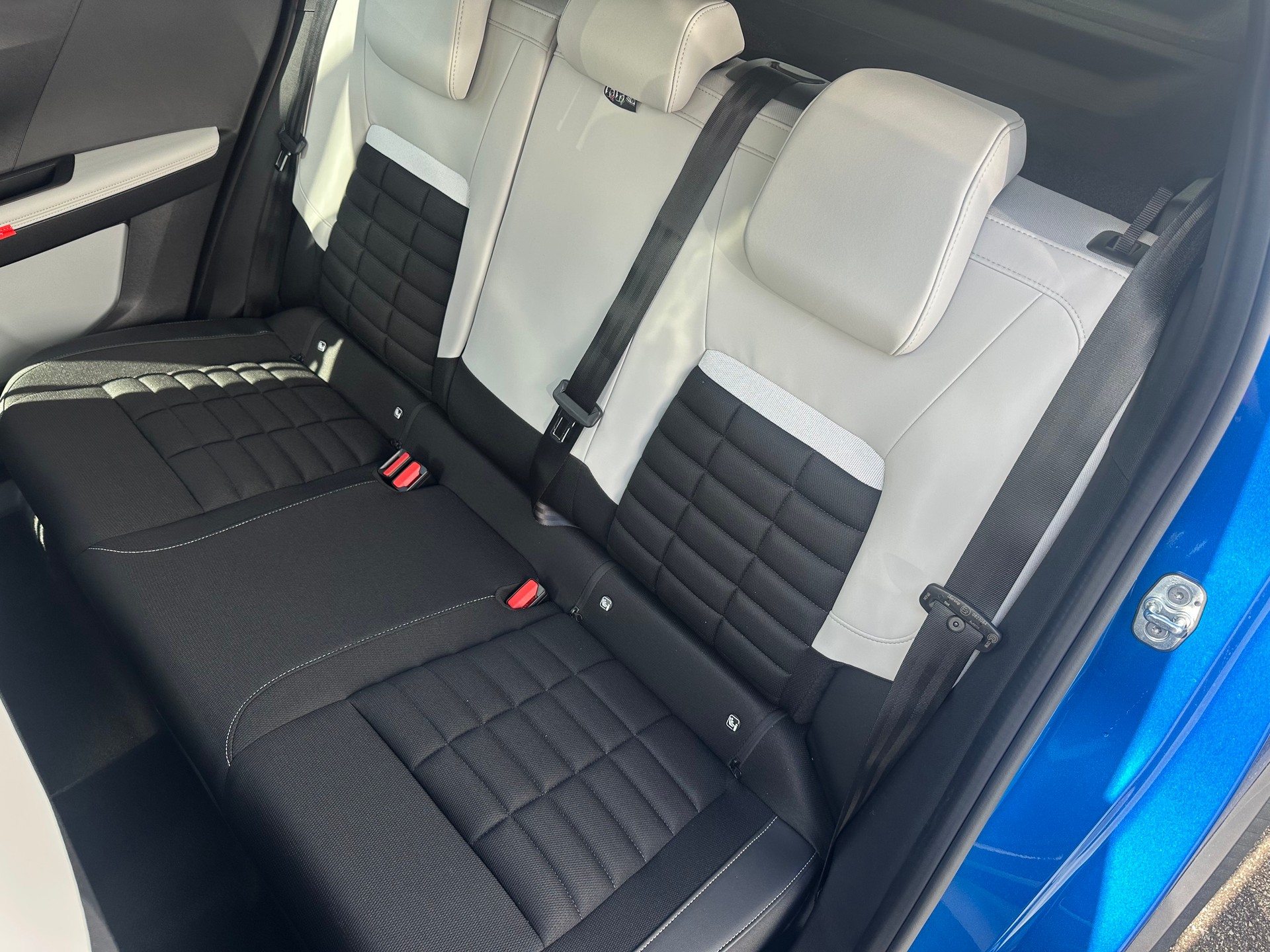 CITROEN C3 Aircross 1.2 MHEV Max-image-9