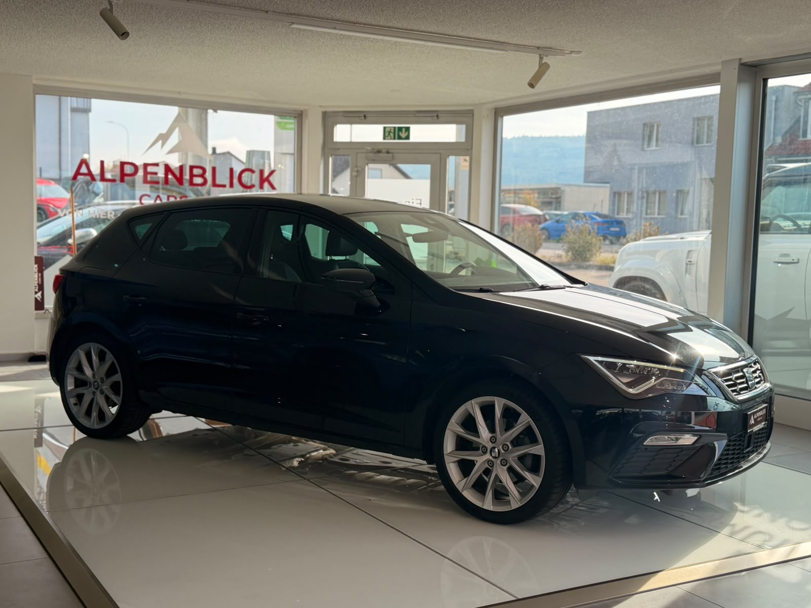 SEAT Leon 1.5 TGI FR DSG-image-4