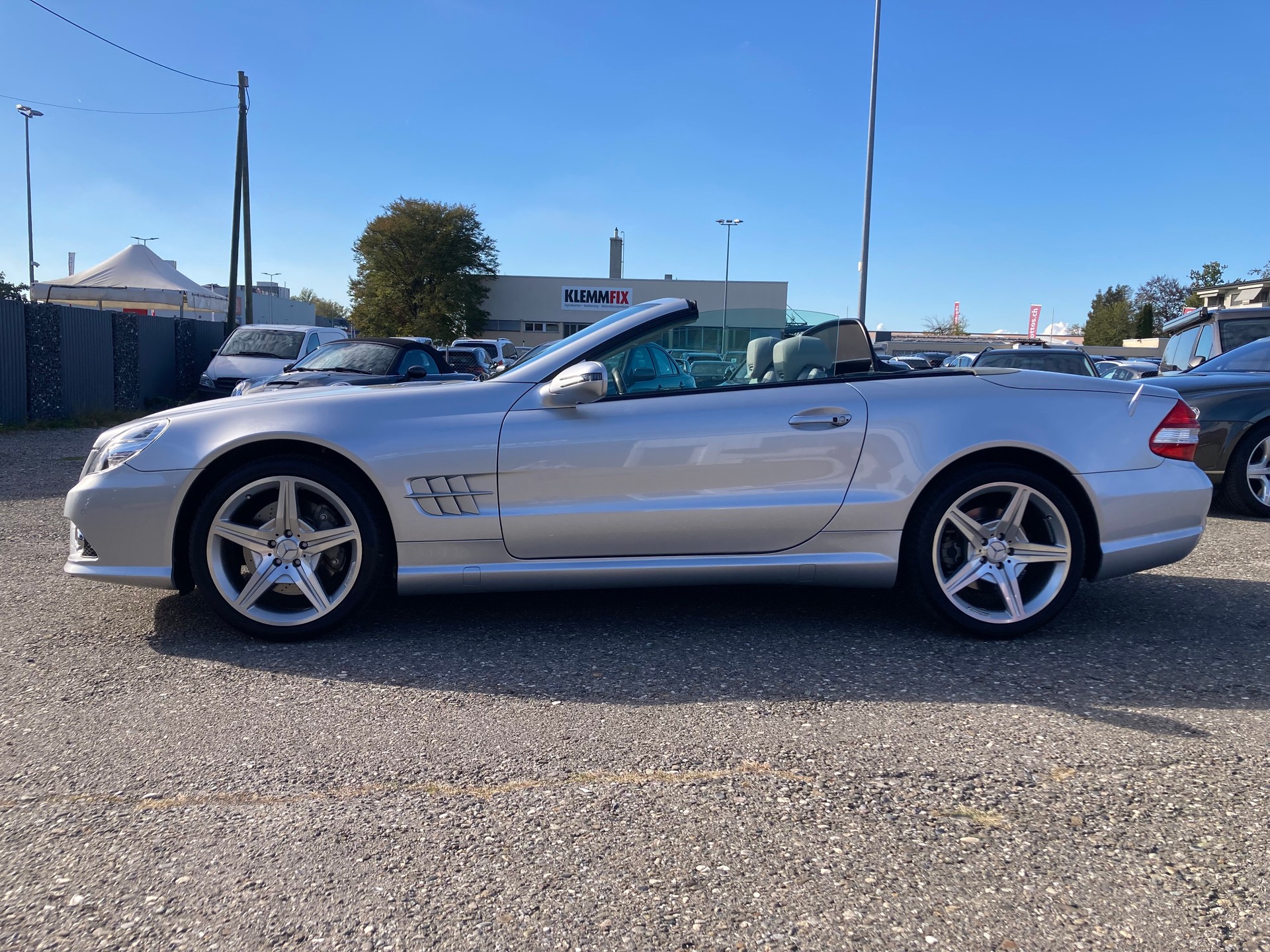 MERCEDES-BENZ SL 500 7G-Tronic AMG Line *Panodach*Vollausstattung*-image-2