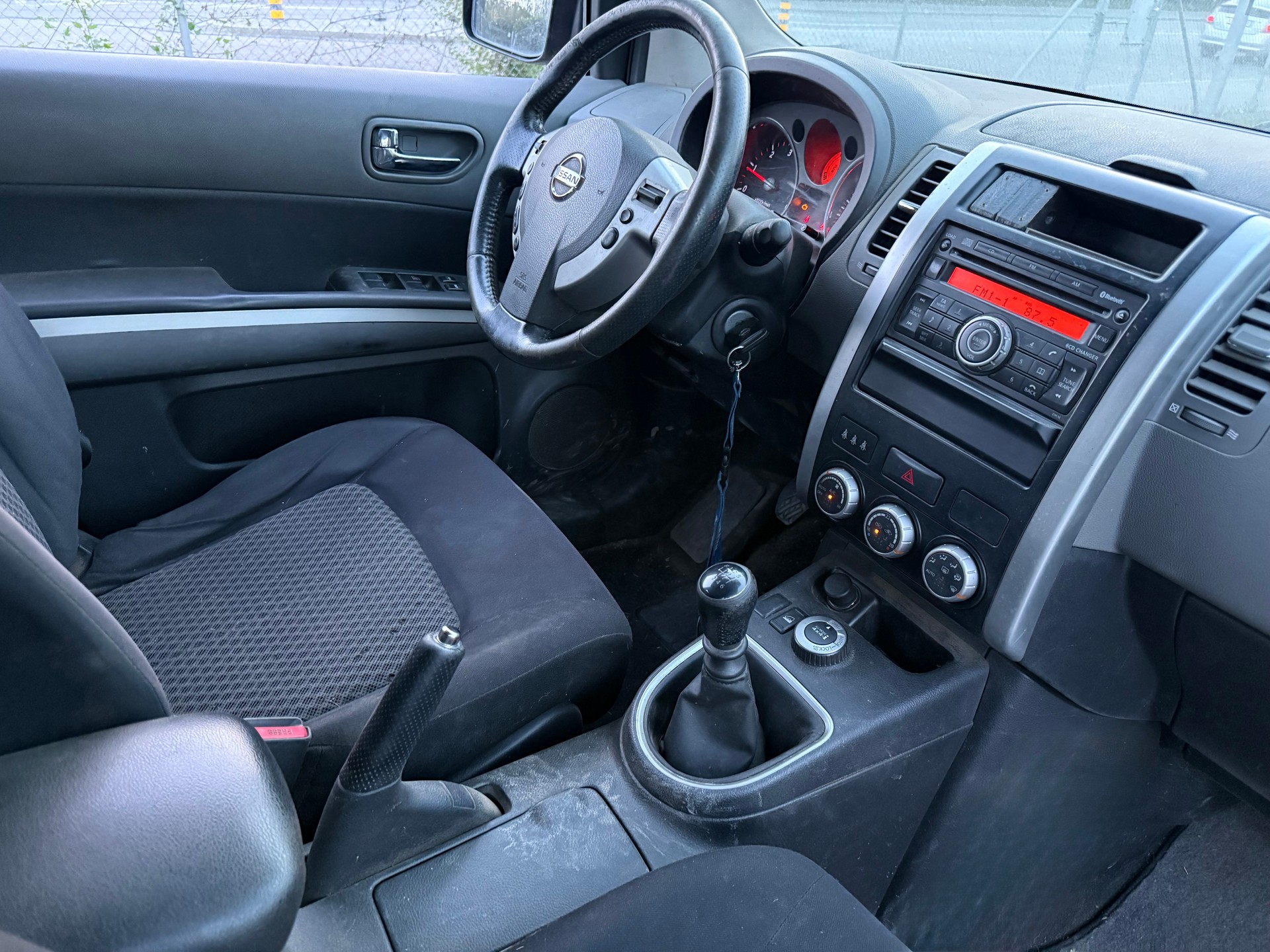 NISSAN X-Trail 2.0 dCi 16V SE-image-9