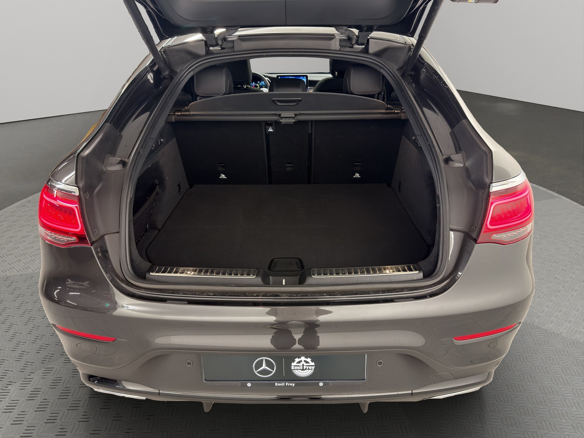 MERCEDES-BENZ GLC-Klasse C253 Coupé GLC 220 d AMG Line 4m-image-7