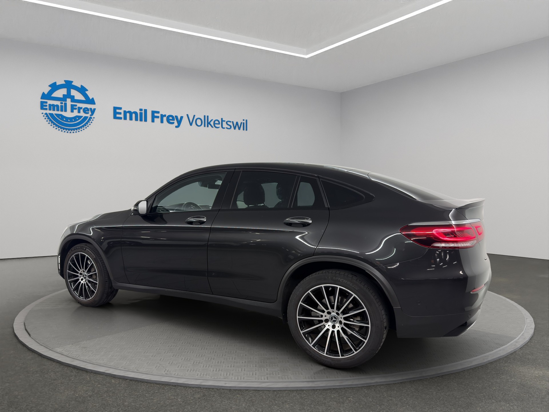 MERCEDES-BENZ GLC-Klasse C253 Coupé GLC 220 d AMG Line 4m-image-2