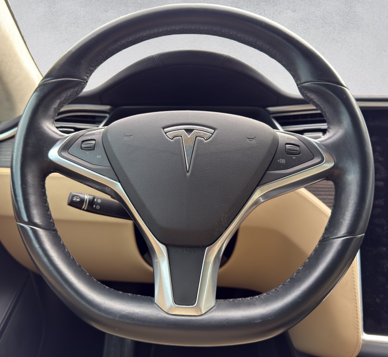 TESLA Model S 90 D-image-9