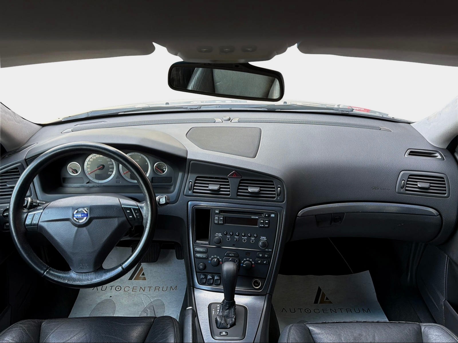 VOLVO V70 D5 Momentum-image-11