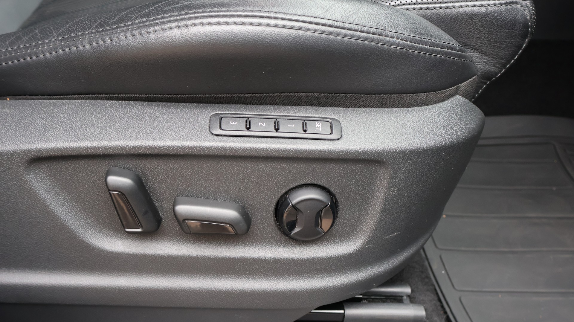SKODA Kodiaq 2.0 TDI CR L&K 4x4 DSG-image-23