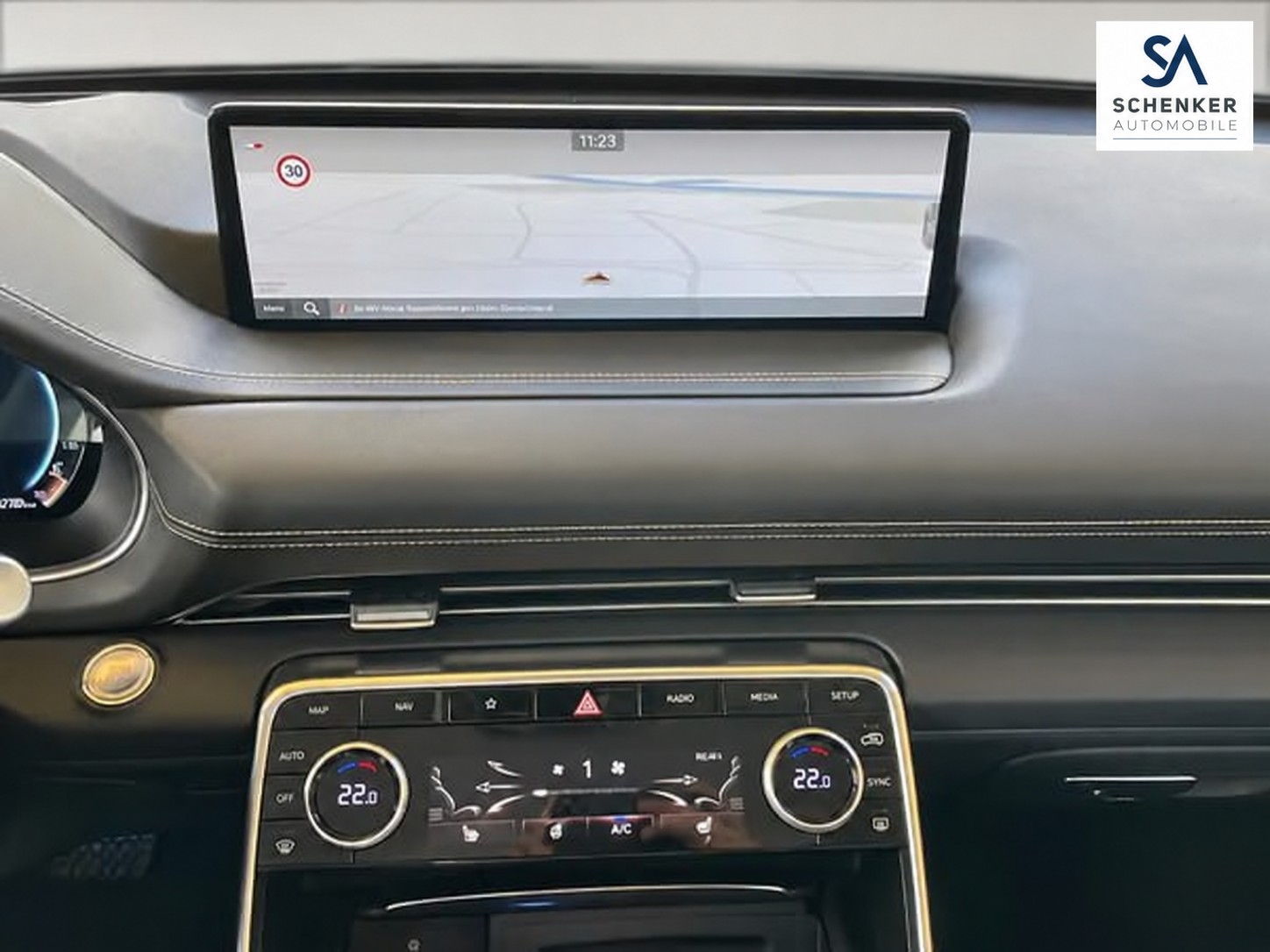 GENESIS GV80 3.0 CRDI Luxus AT8 AWD-image-16