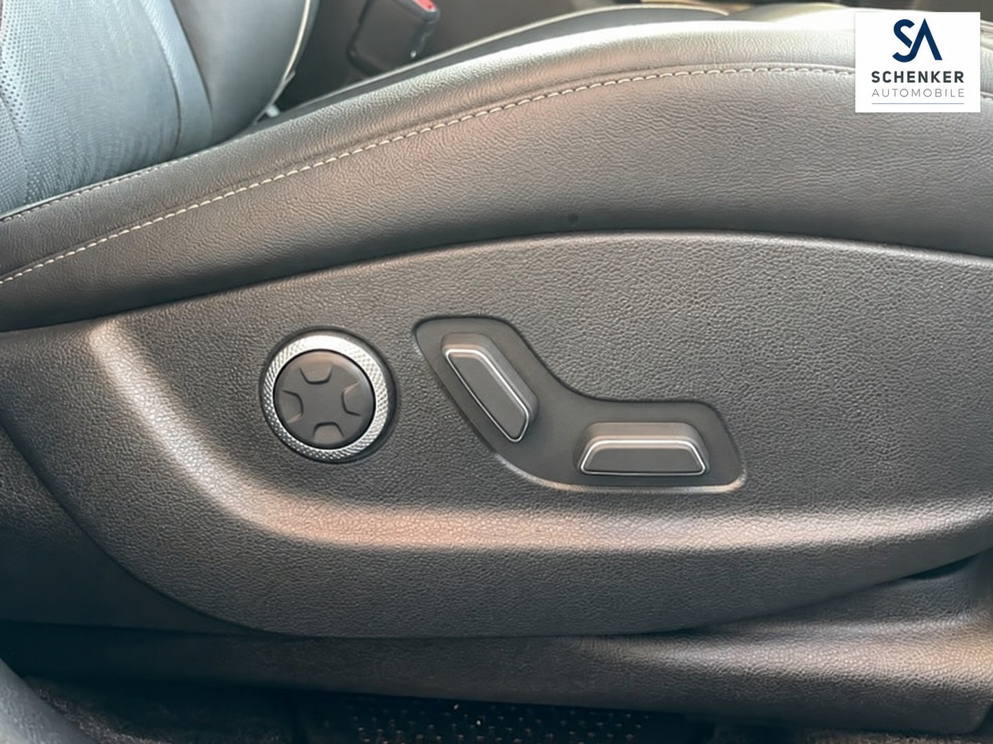 GENESIS GV80 3.0 CRDI Luxus AT8 AWD-image-18