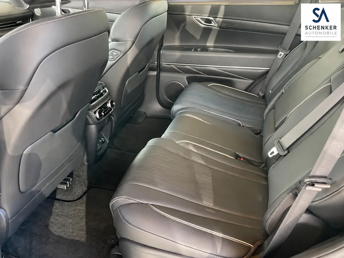 GENESIS GV80 3.0 CRDI Luxus AT8 AWD-image-13