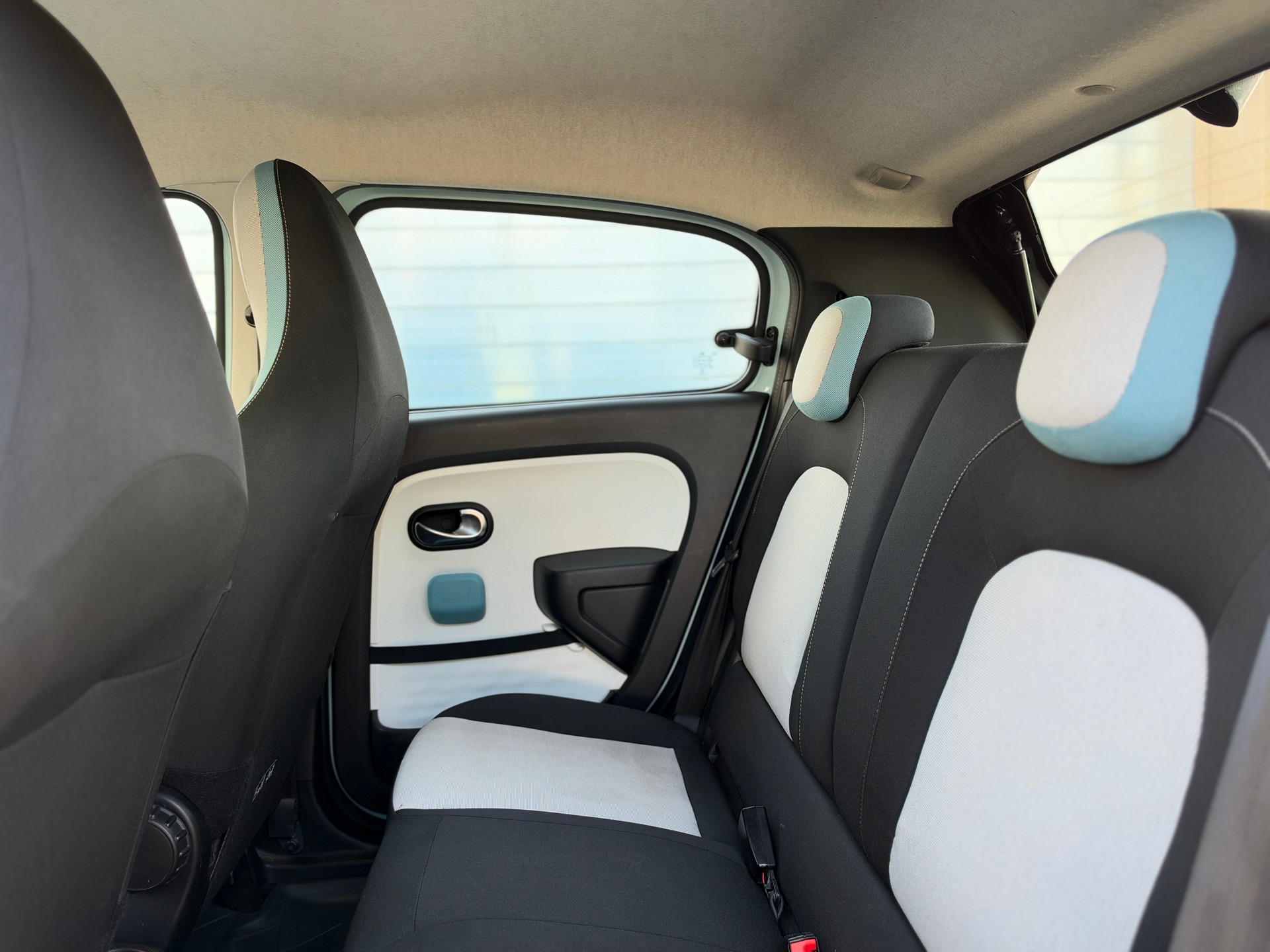 RENAULT Twingo 0.9 Zen-image-5