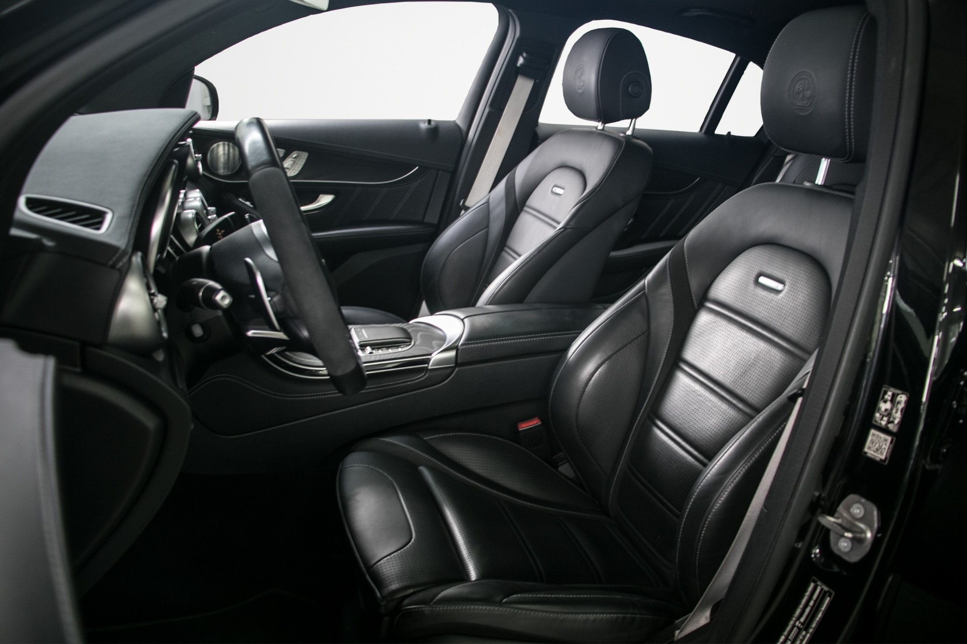 MERCEDES-BENZ GLC Coupé 63 S AMG 4Matic 9G-Tronic-image-14