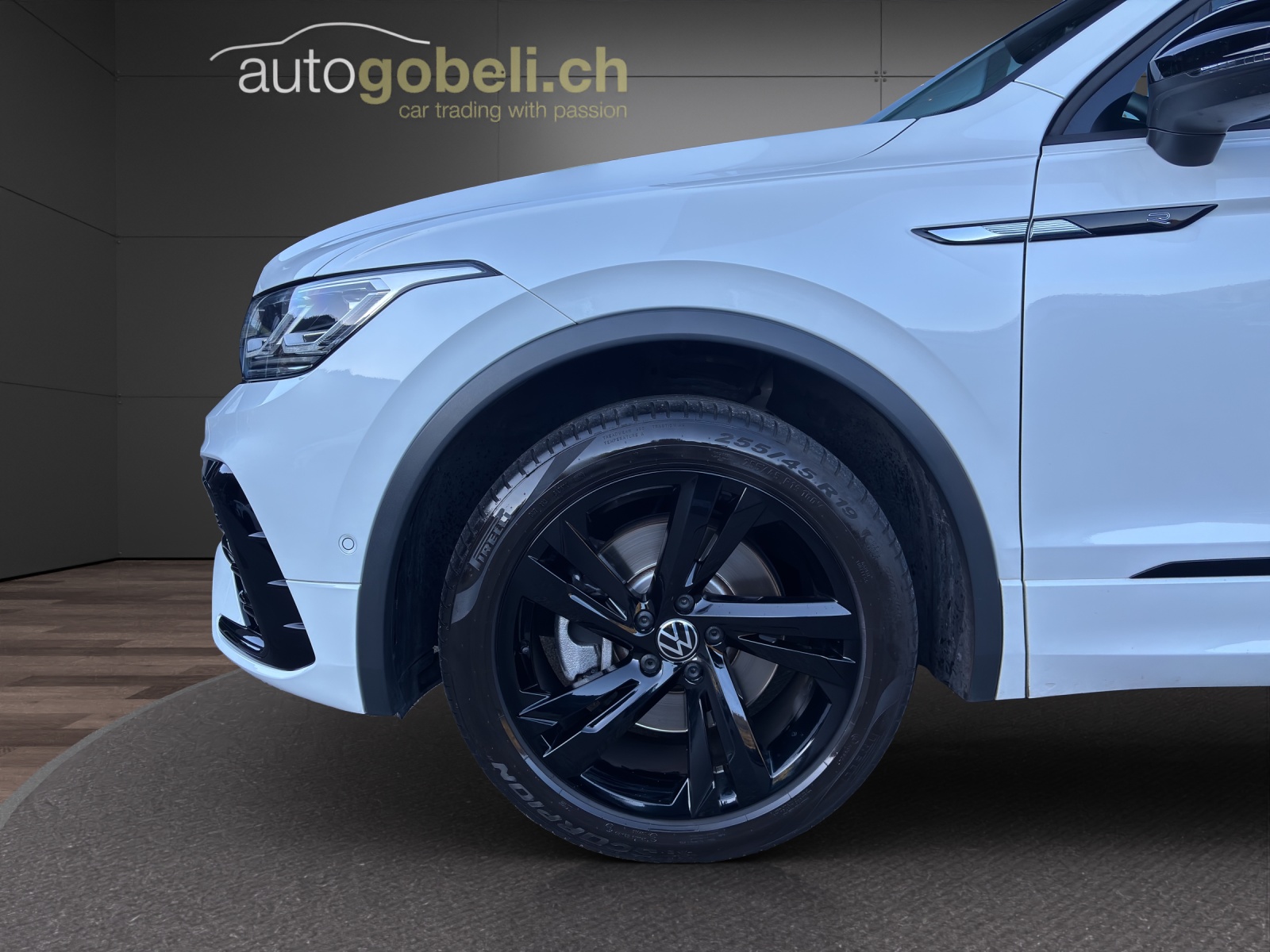 VW Tiguan Allspace 2.0 TDI SCR R-Line 4Motion DSG-image-13