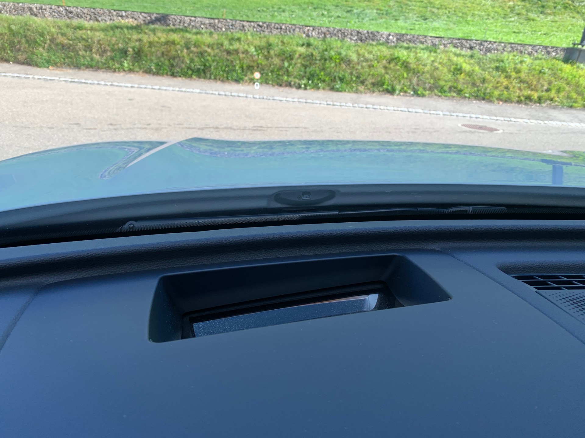 VW Tiguan 2.0 TSI DSG R-Line 4Motion-image-12