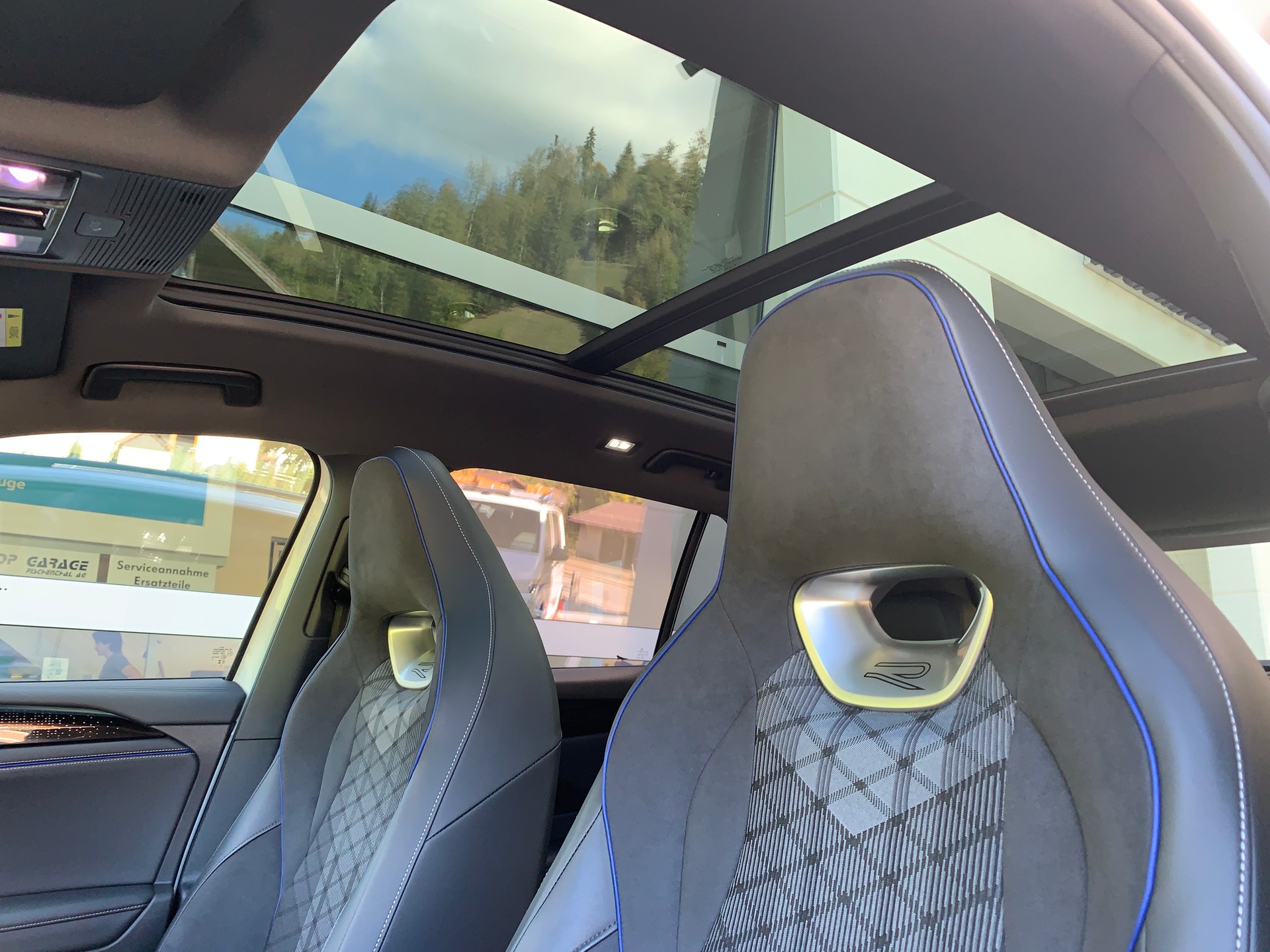 VW Tiguan 2.0 TSI DSG R-Line 4Motion-image-8
