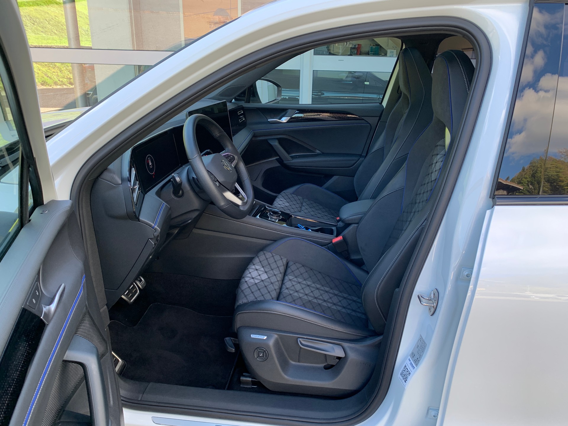 VW Tiguan 2.0 TSI DSG R-Line 4Motion-image-7