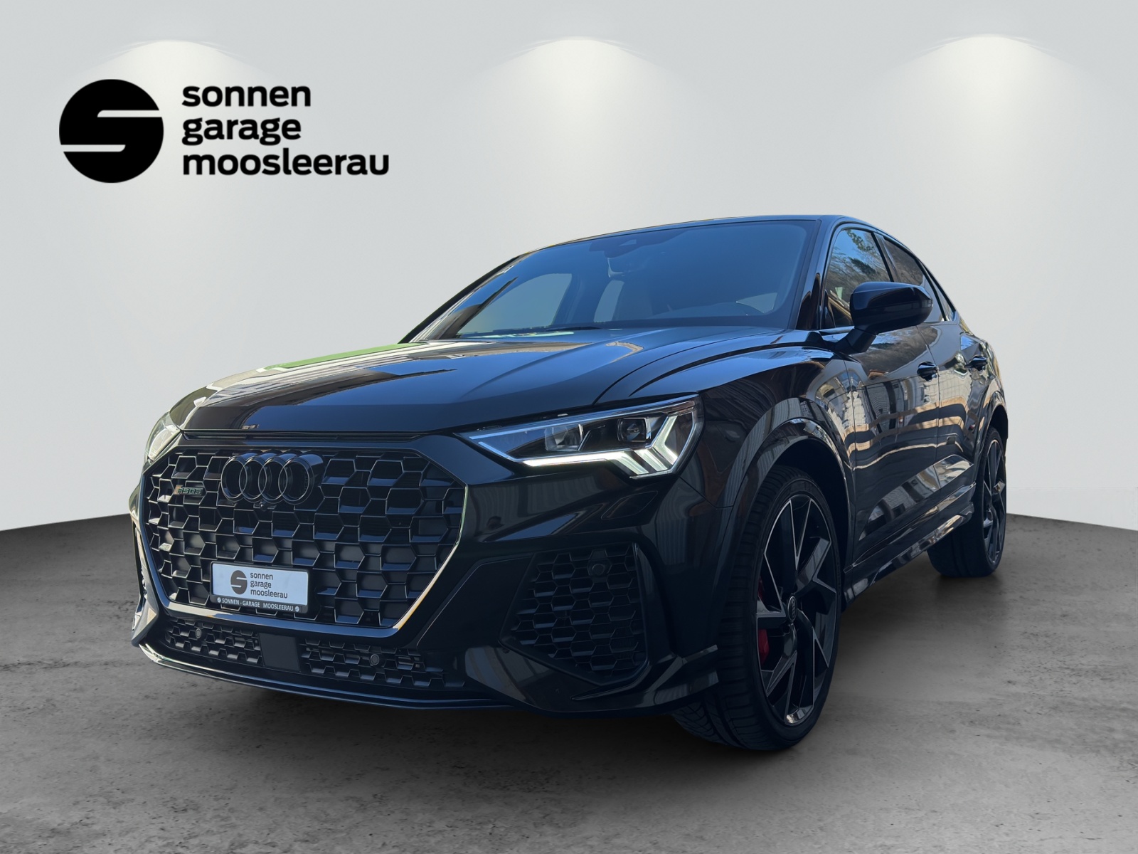 AUDI RS Q3-image-0