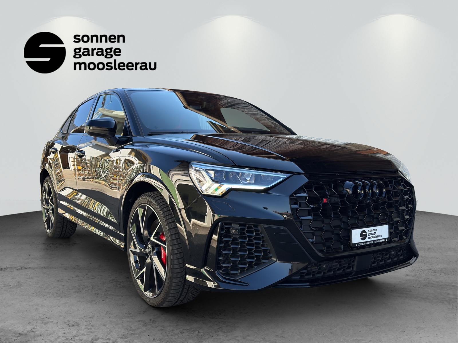 AUDI RS Q3-image-1
