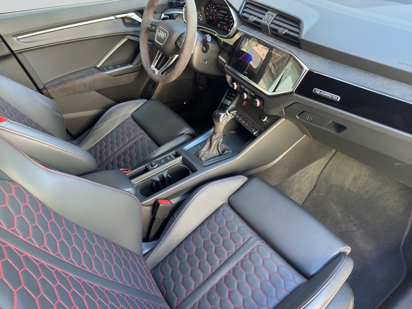 AUDI RS Q3-image-7