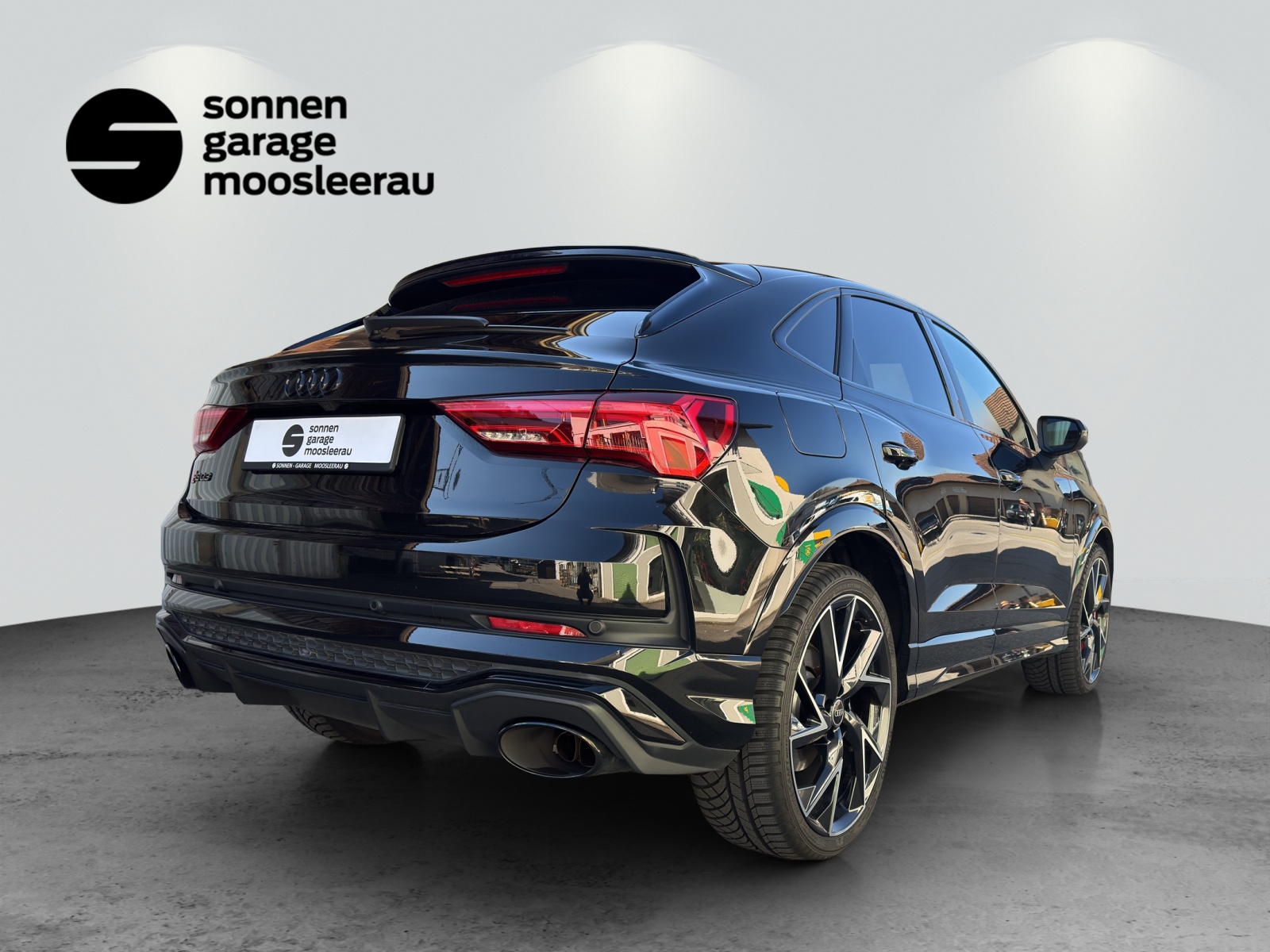 AUDI RS Q3-image-2