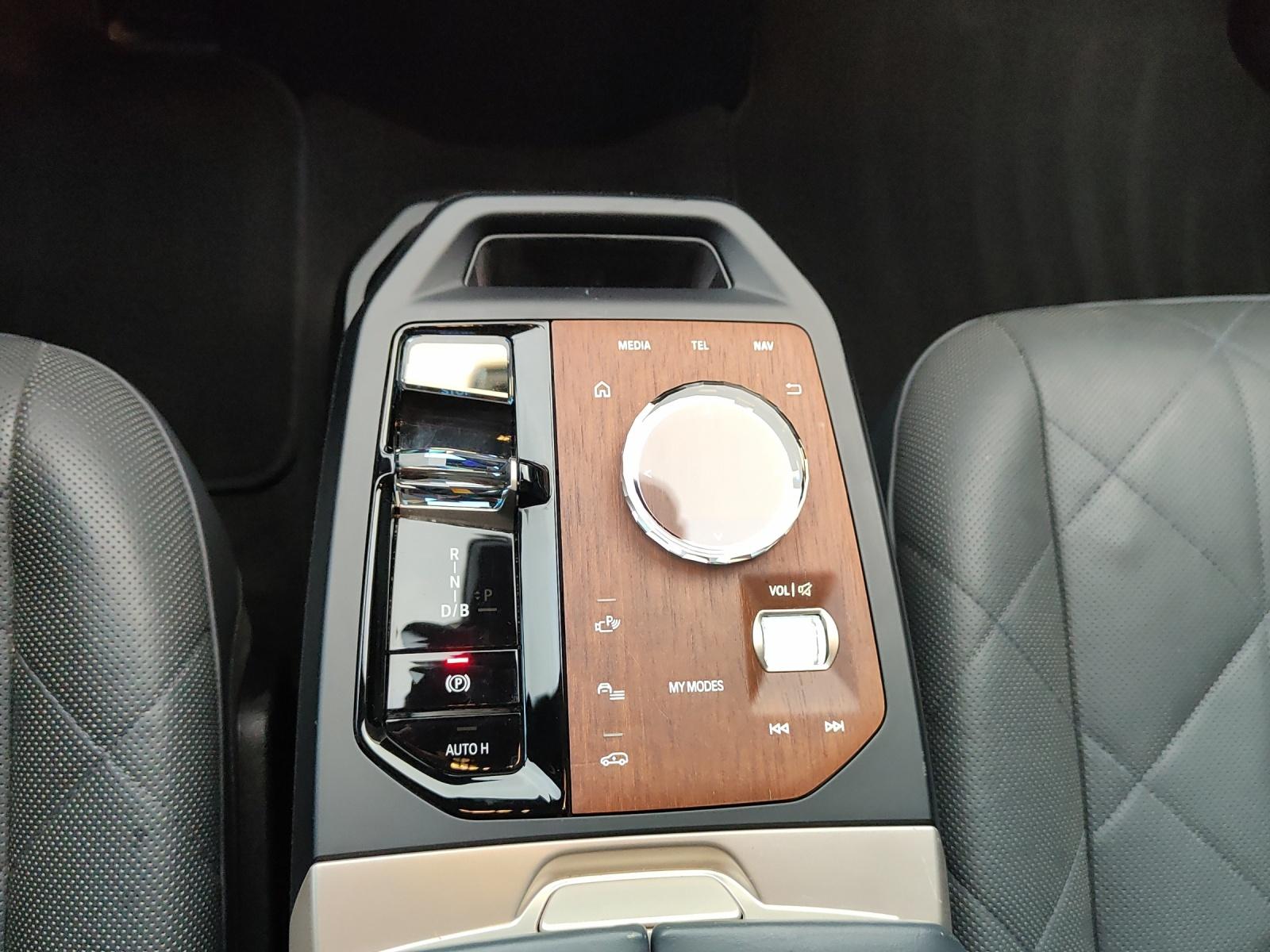BMW iX I20 xDrive50-image-21
