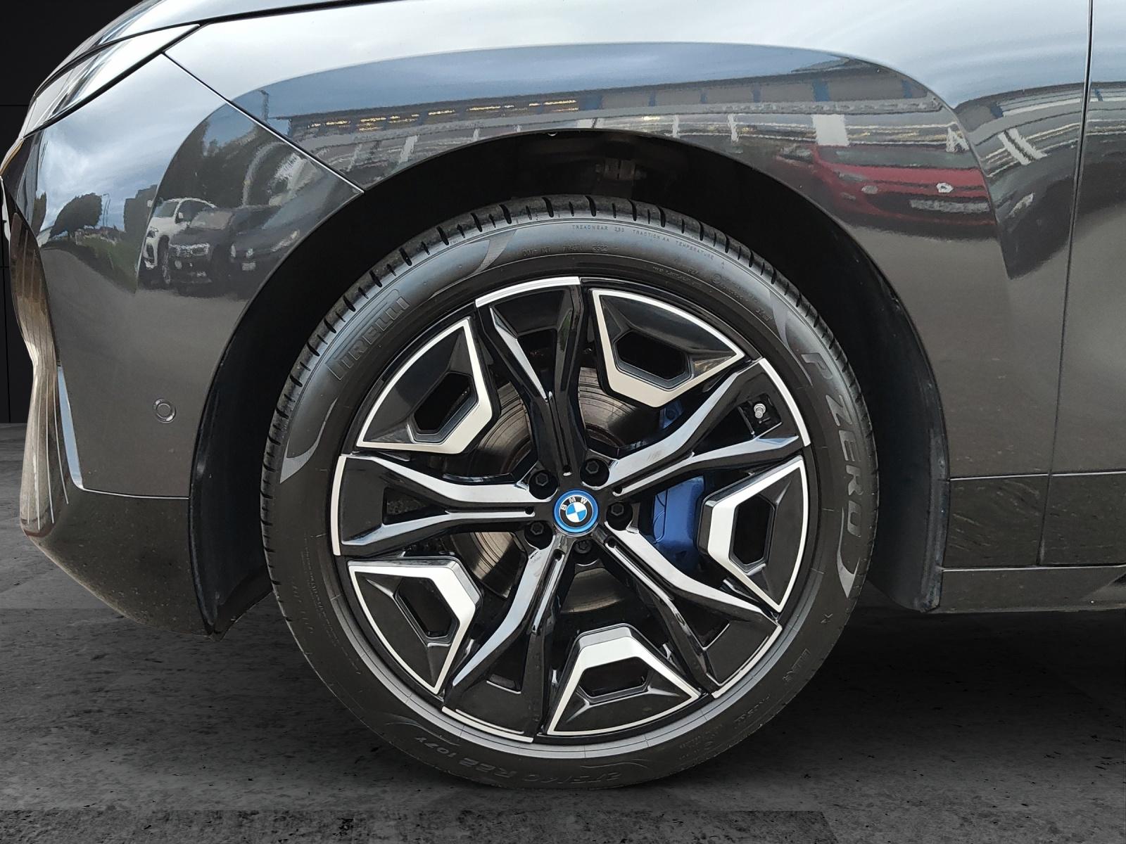 BMW iX I20 xDrive50-image-8