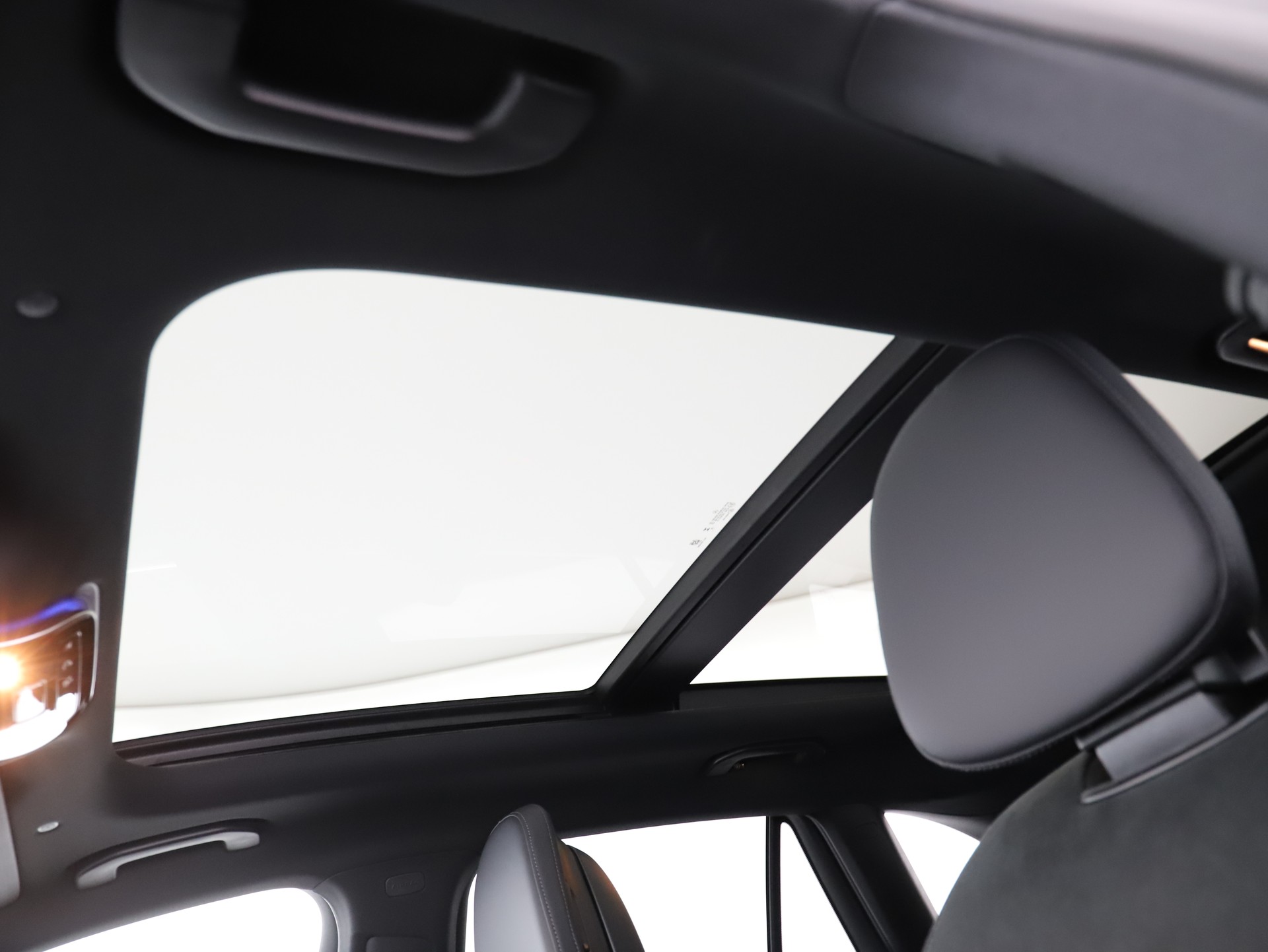 MERCEDES-BENZ GLC 220 d 4M 9G-Tronic-image-11