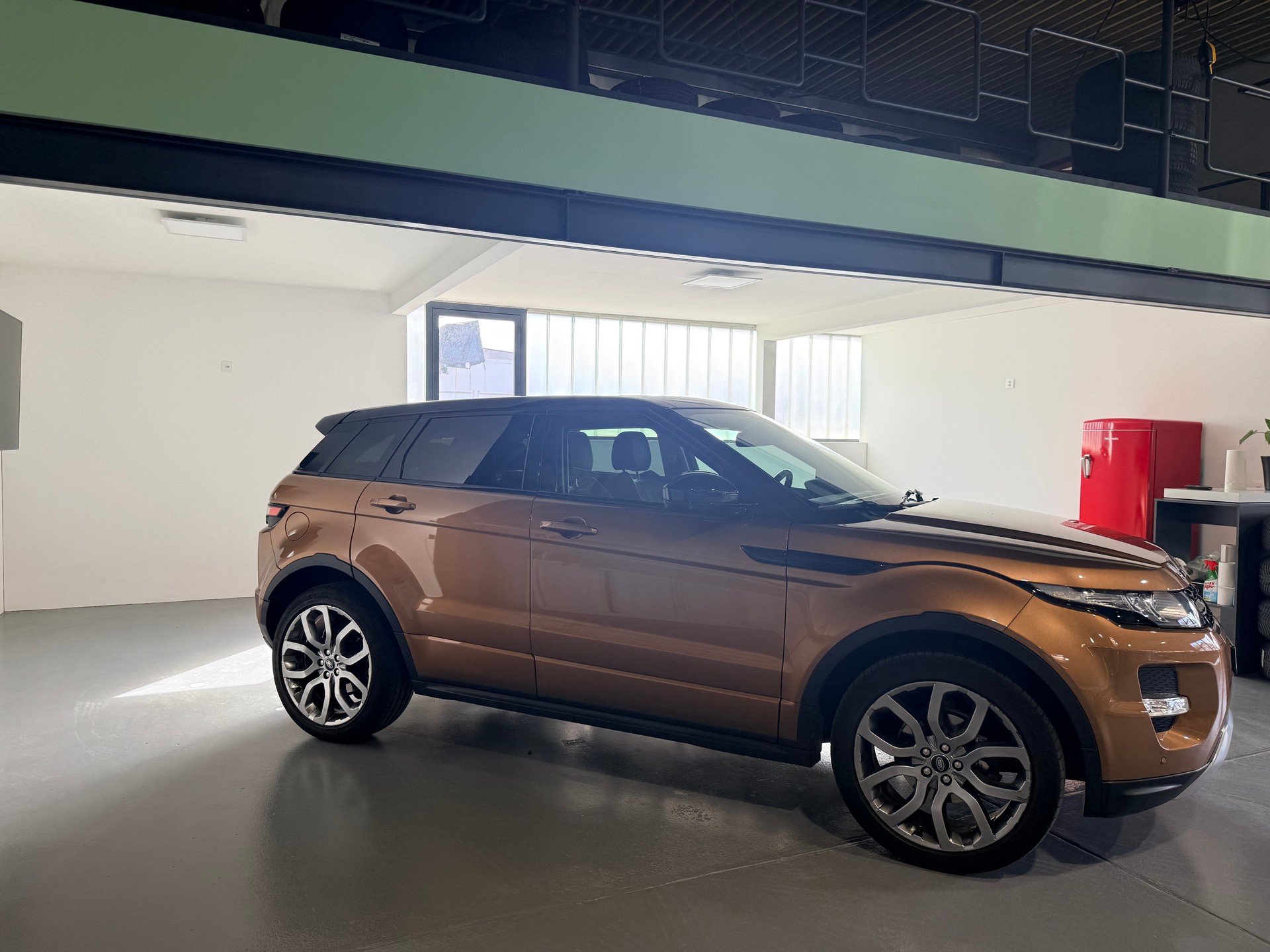 LAND ROVER Range Rover Evoque 2.0 Si4 Dynamic AT9-image-2