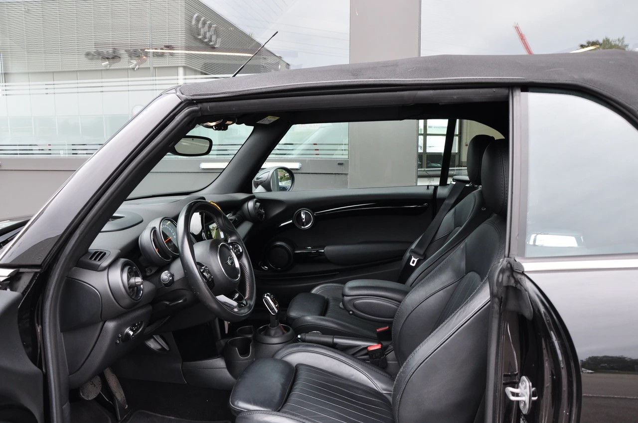 MINI Cooper S Cabriolet DKG-image-17