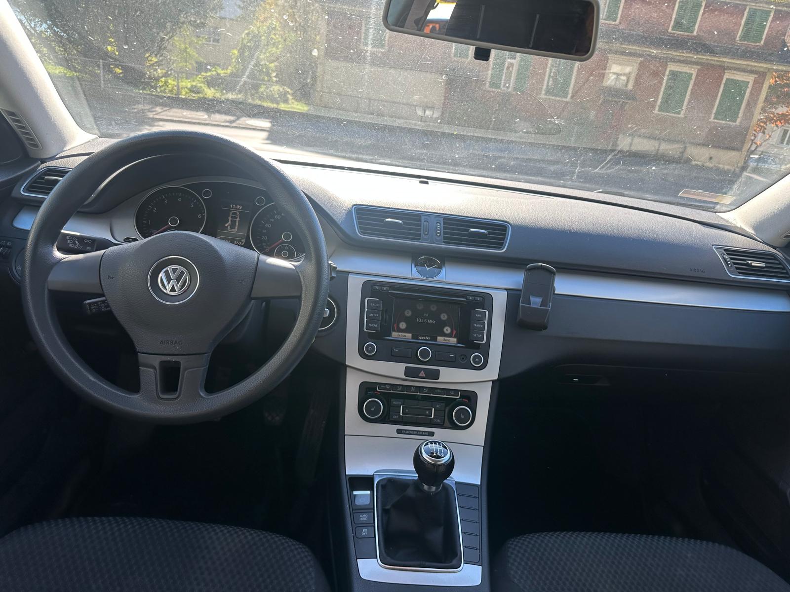 VW Passat Variant 1.4 TSI BMT Trendline-image-6