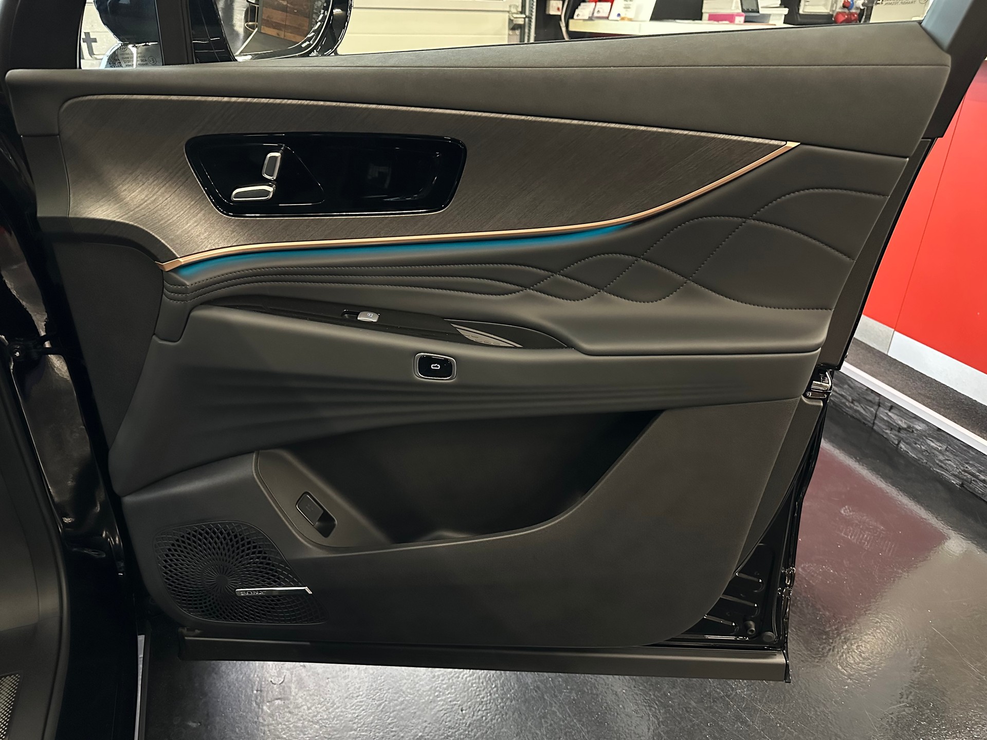 JAECOO 8 1.5TGDI SHS-P Exclusive AWD-image-21