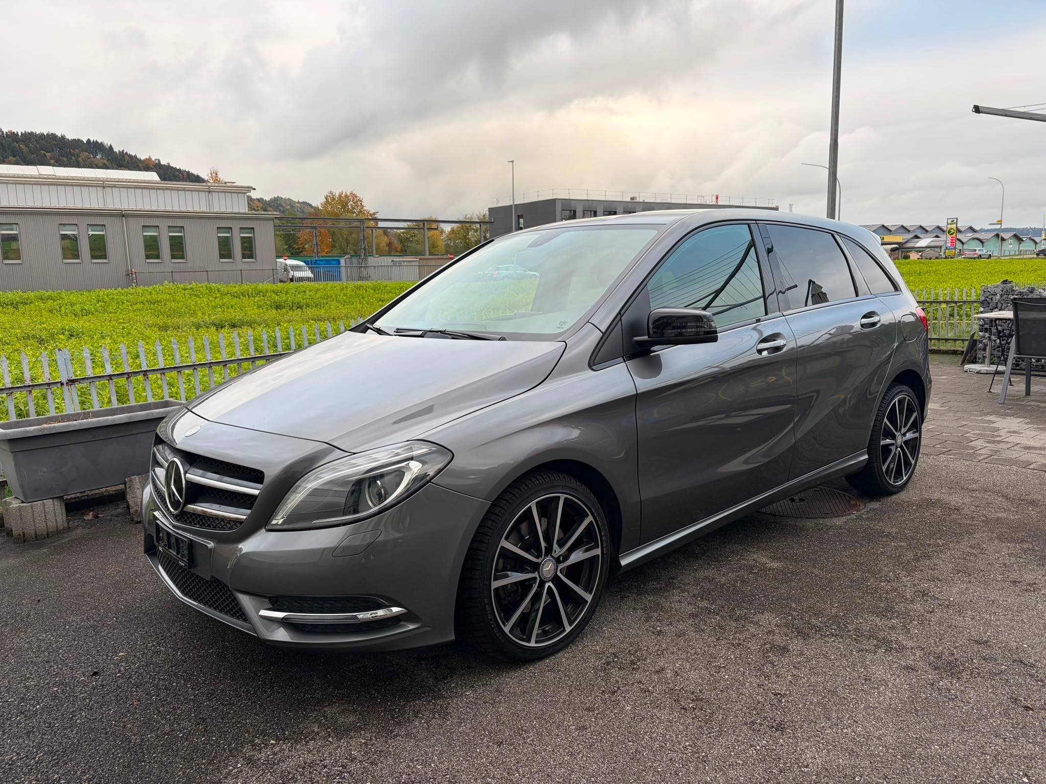 Car photo