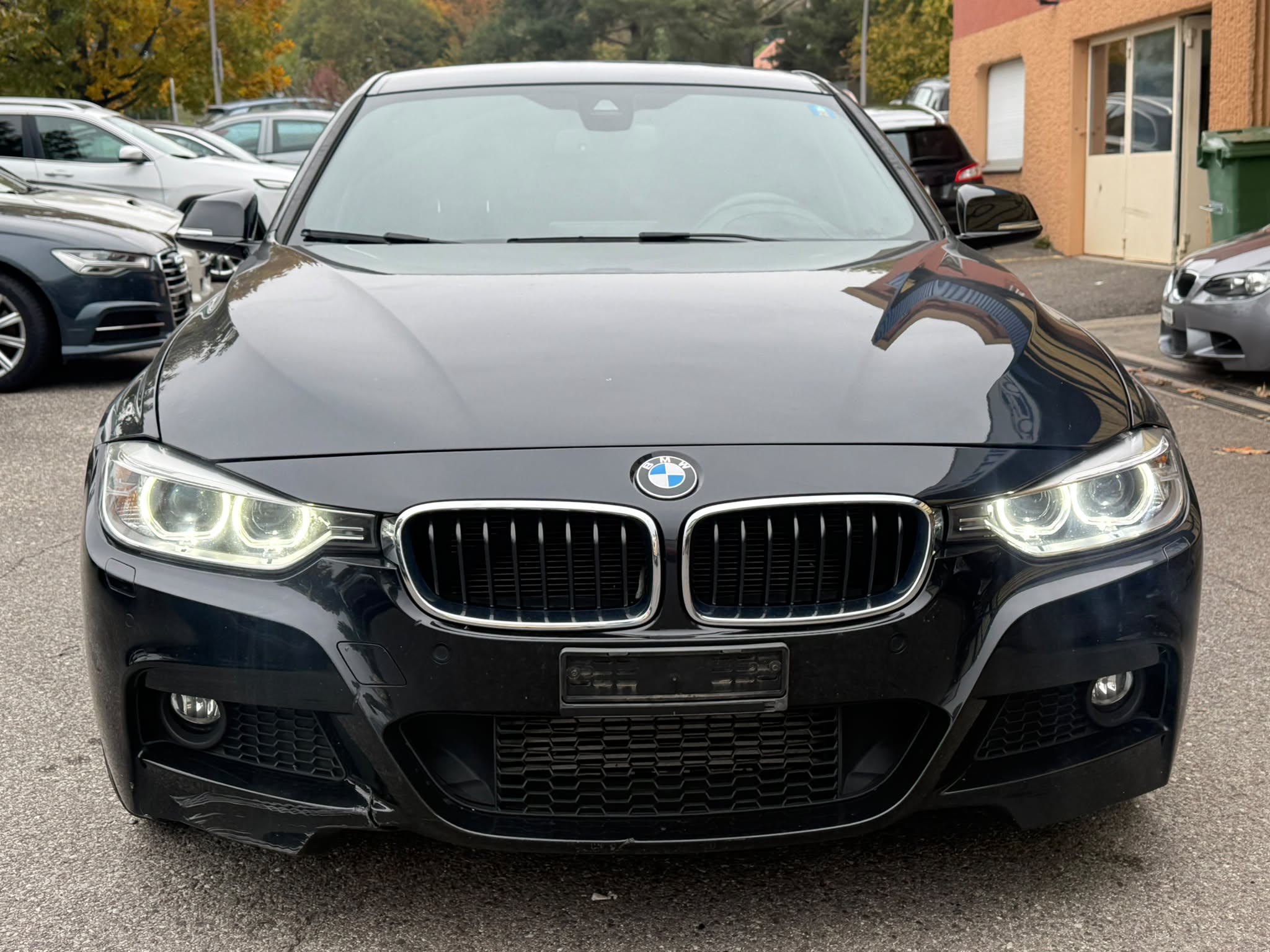Car photo