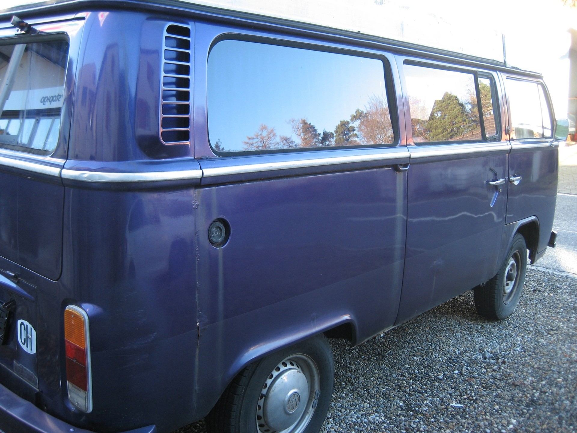 VW 23-showroom-element-3