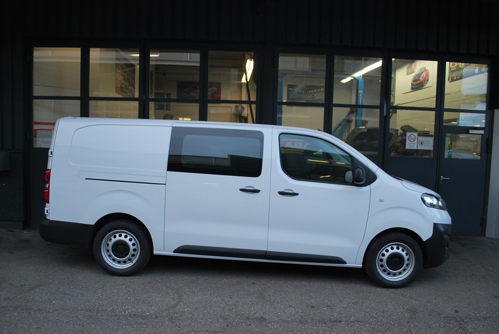 FIAT E-Scudo 50kWh L3 Business-image-2