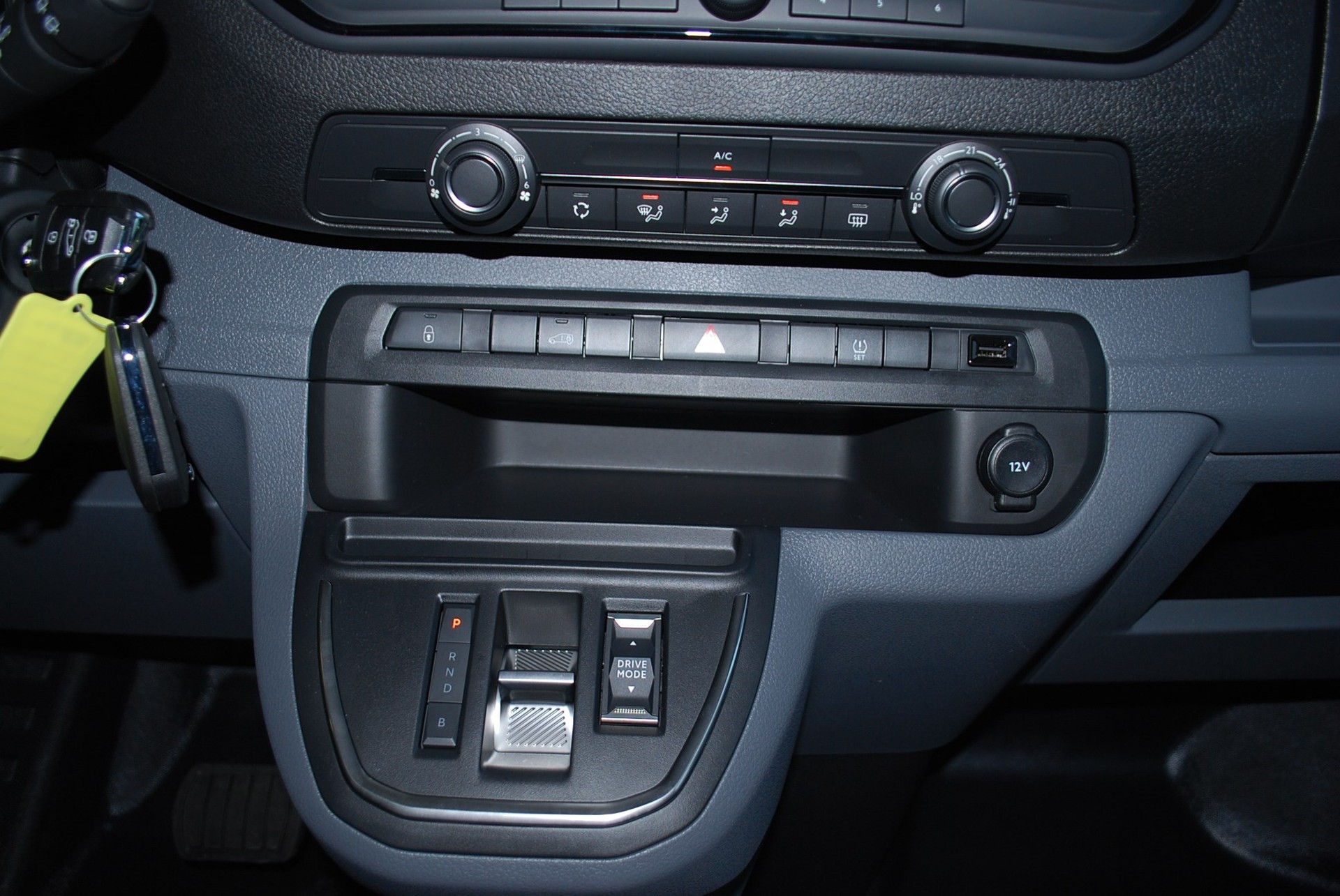 FIAT E-Scudo 50kWh L3 Business-image-8