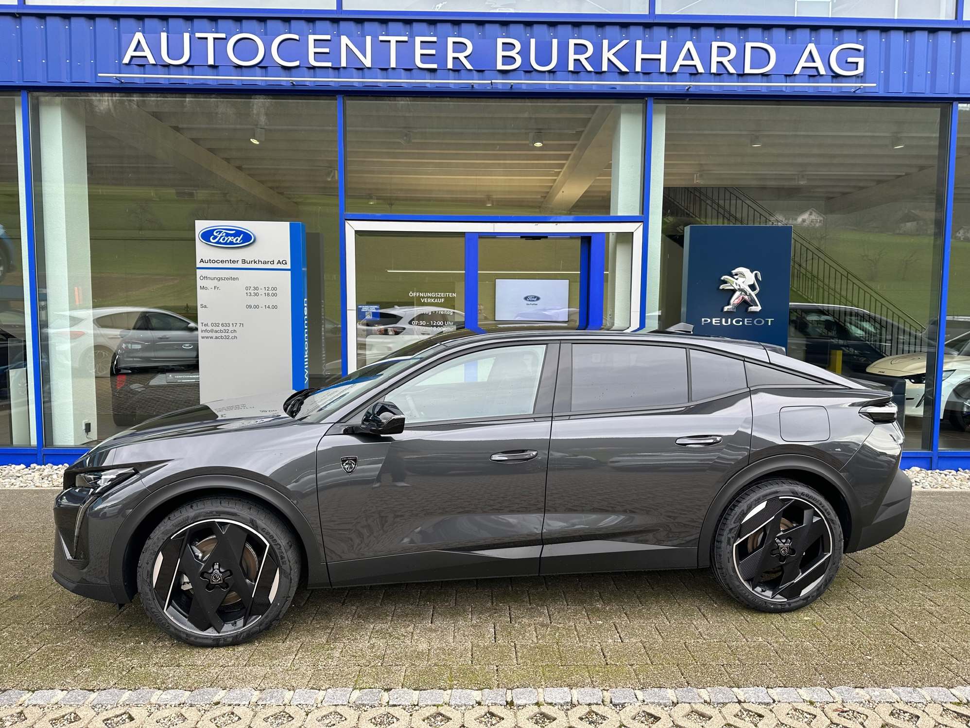 Car photo