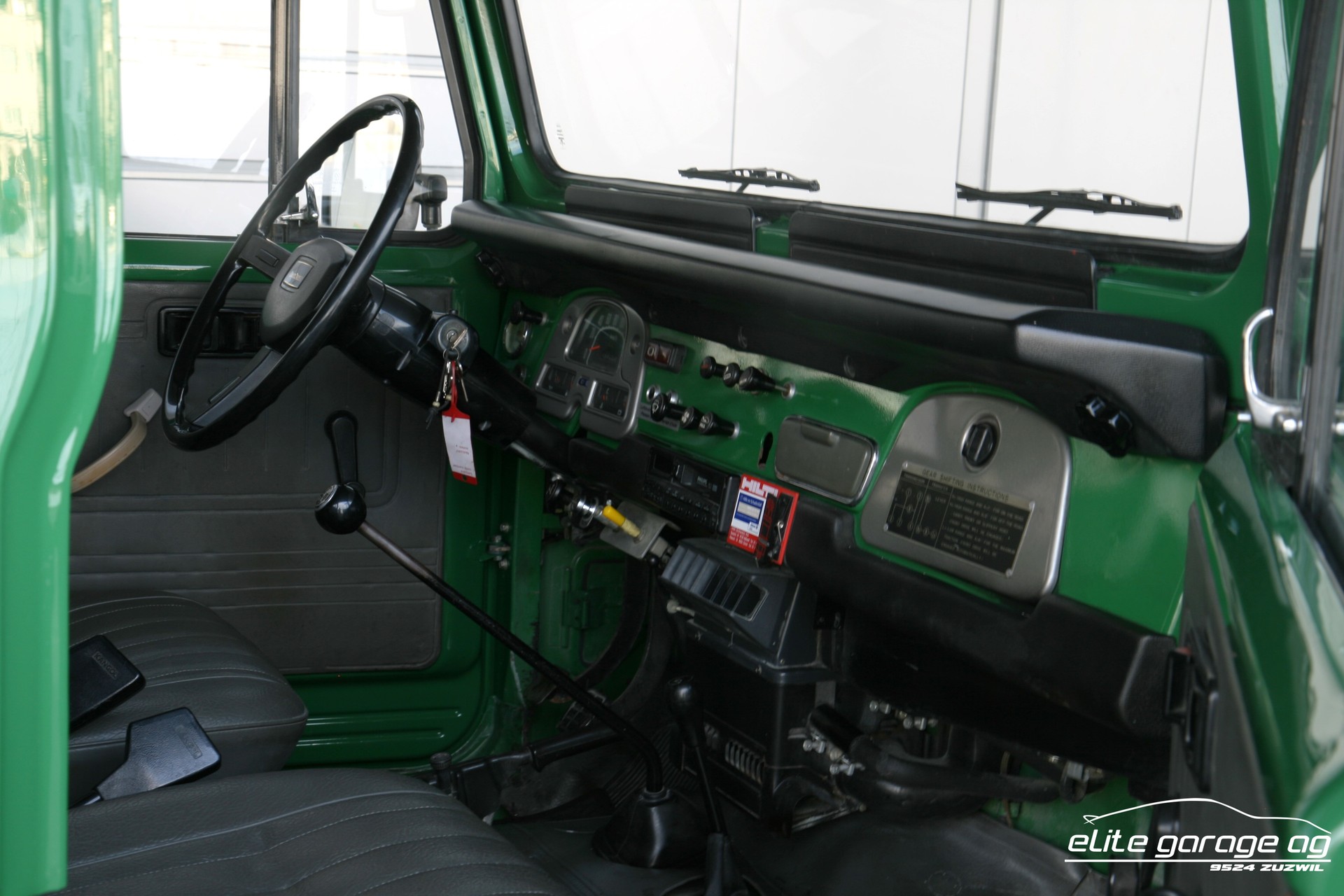 TOYOTA Land Cruiser BJ42-image-12