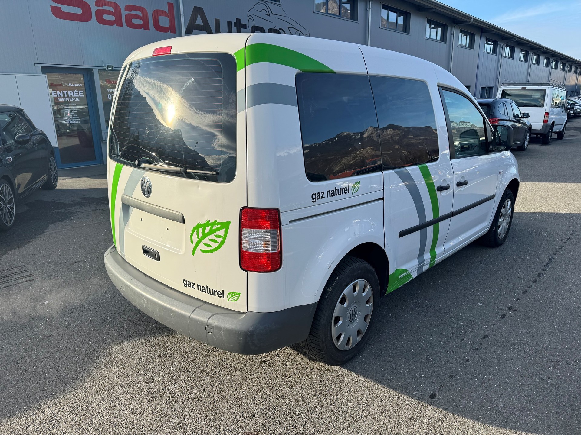 VW Caddy 2.0 EcoFuel-image-3