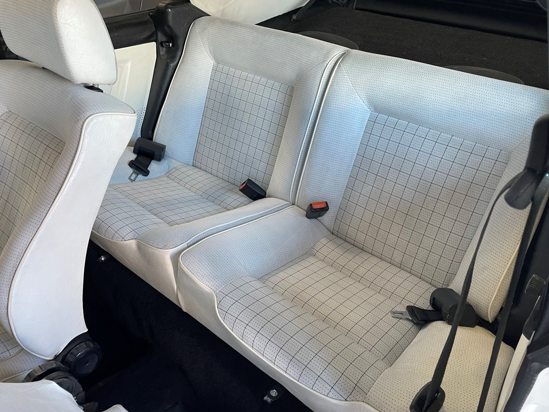 VW GOLF 1-image-9